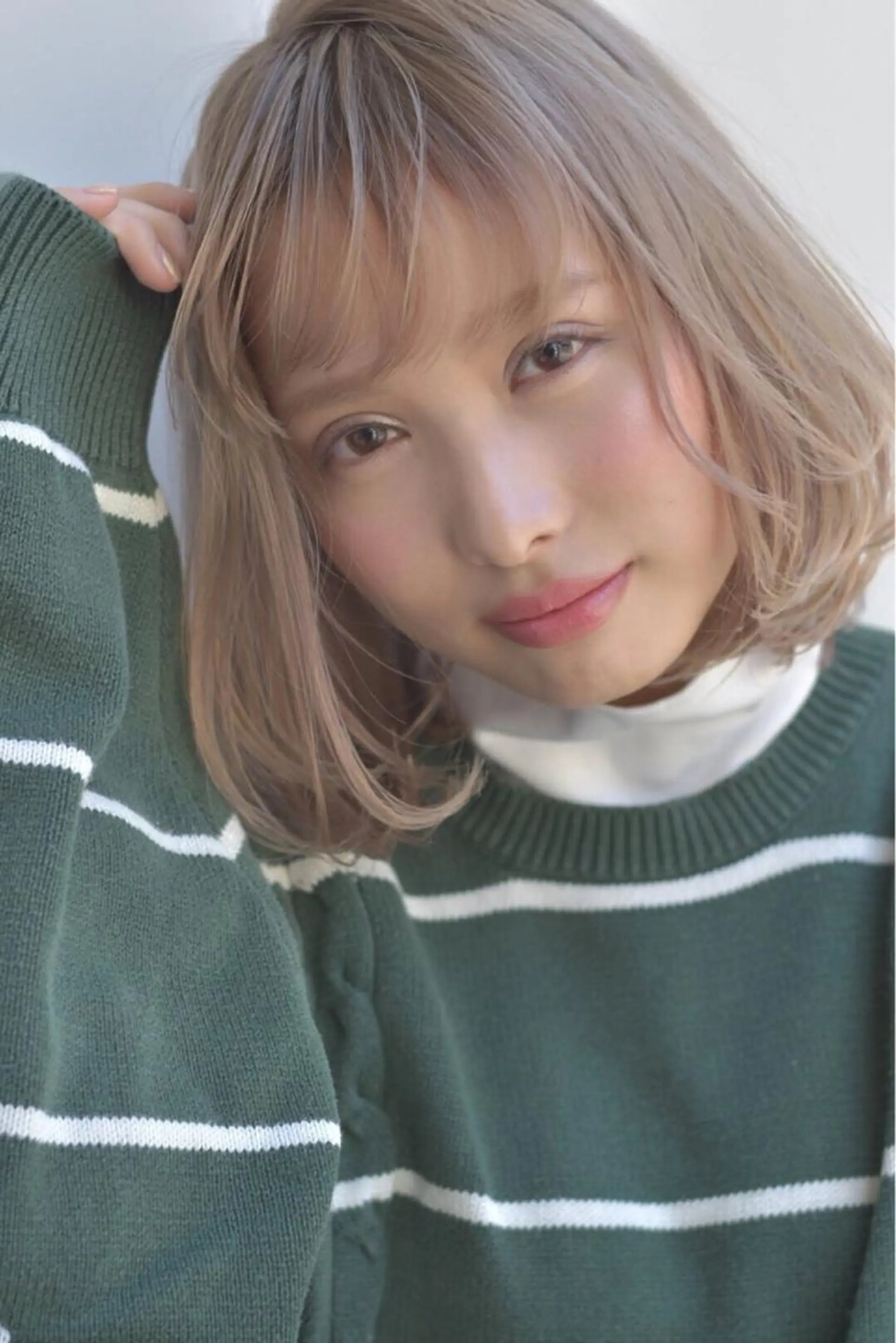 ショート ミディアム カラー 天使の羽バング・フェザーバング 磯部 巧 bob/ショートのヘアスタイル