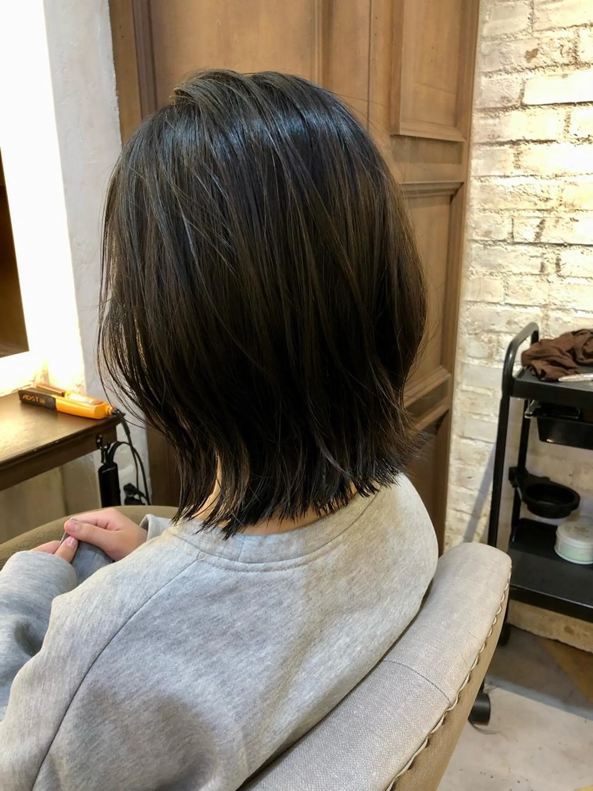 ミディアム カラー Carina所属・セン北徒歩５分 キシタクのヘアスタイル