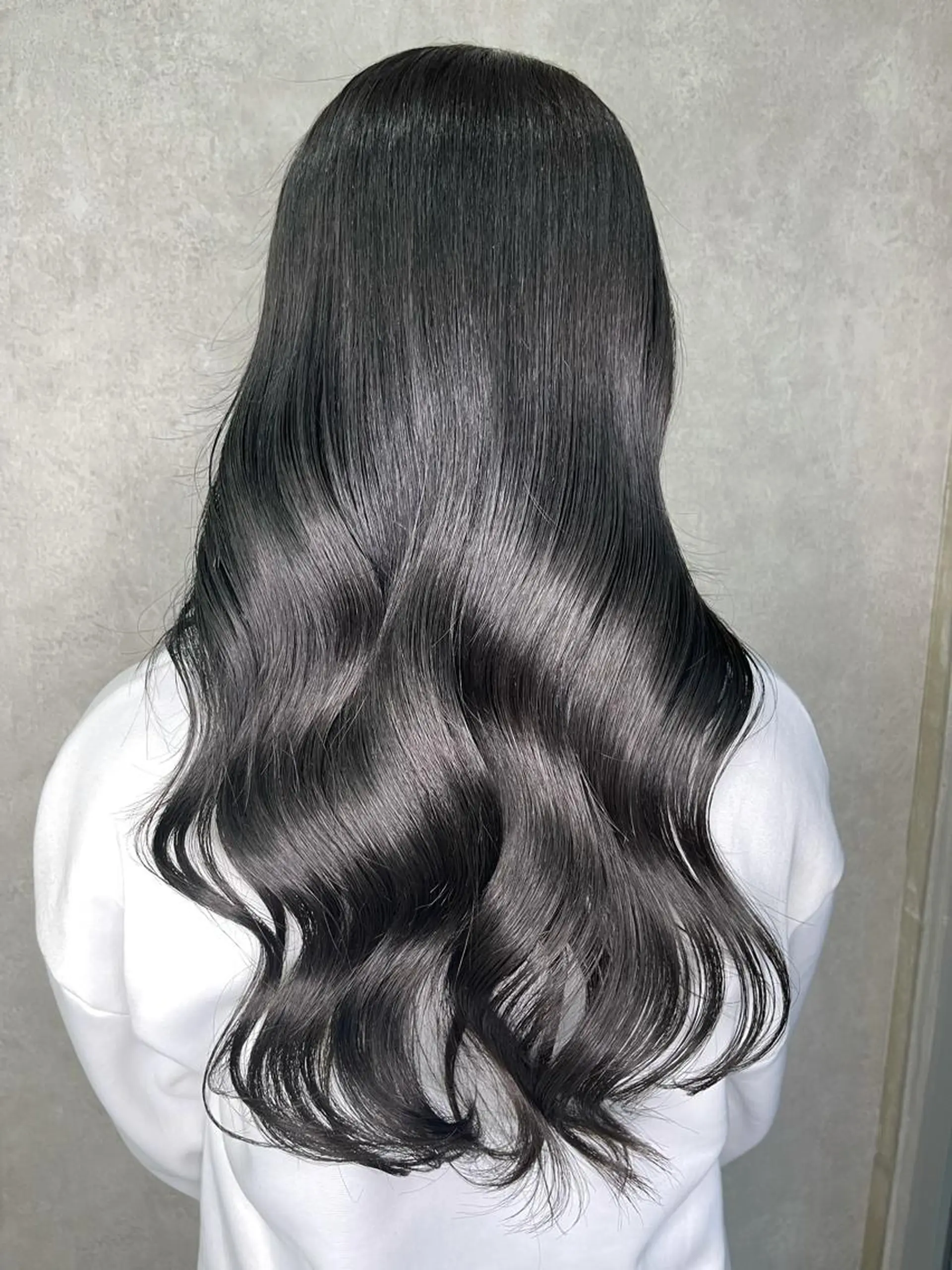 ロング カラー ブリーチ くせ毛 髪質改善 縮毛矯正 酸性ストレート Eru.所属・艶髪／ハイトーン ブリーチ／髪質改善のヘアスタイル