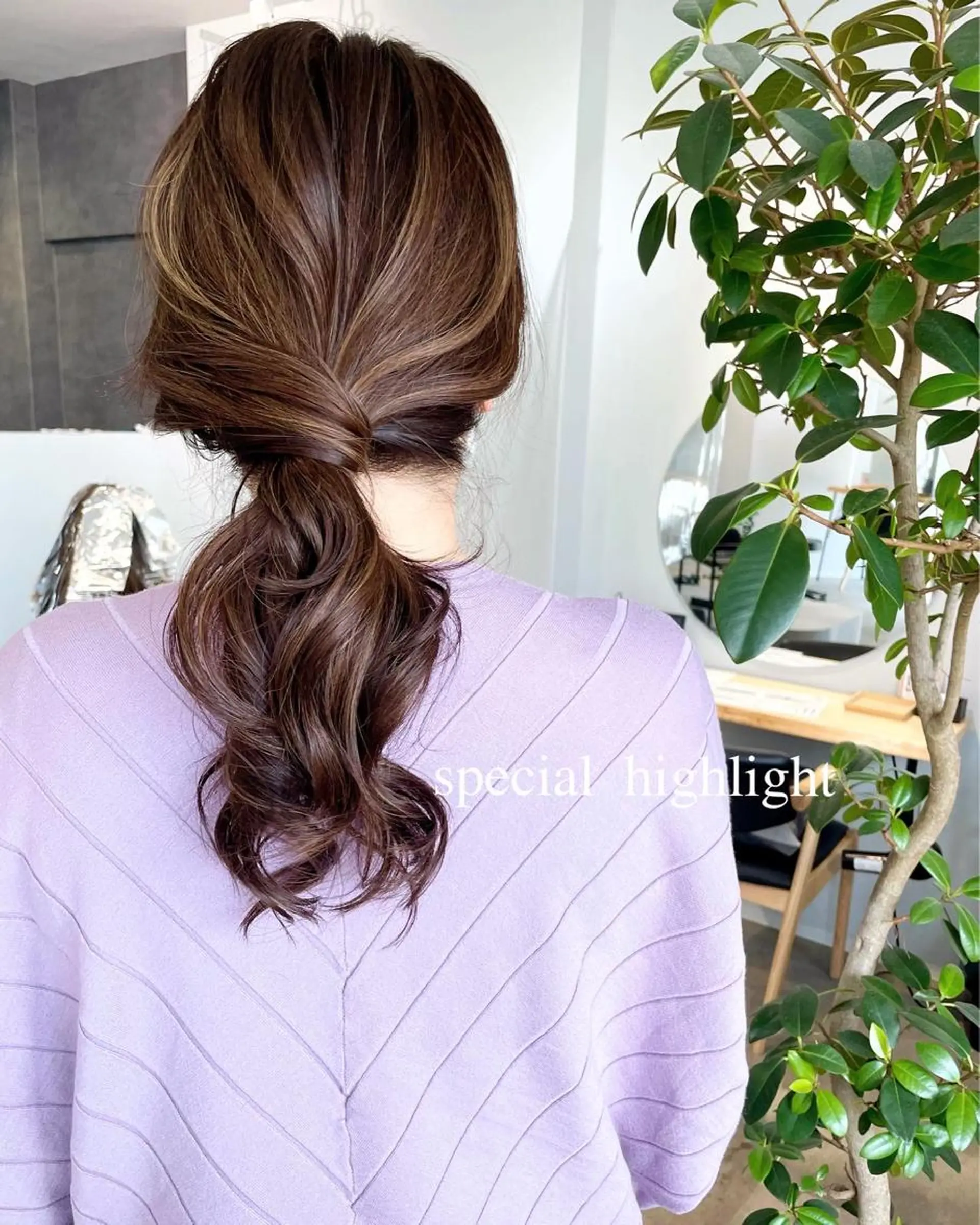 ミディアム 岸川 恭子のヘアスタイル