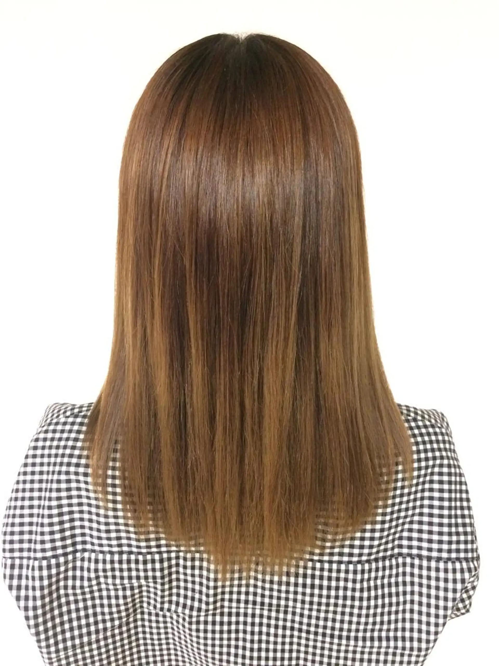 ミディアム 福島 妃佳留のヘアスタイル