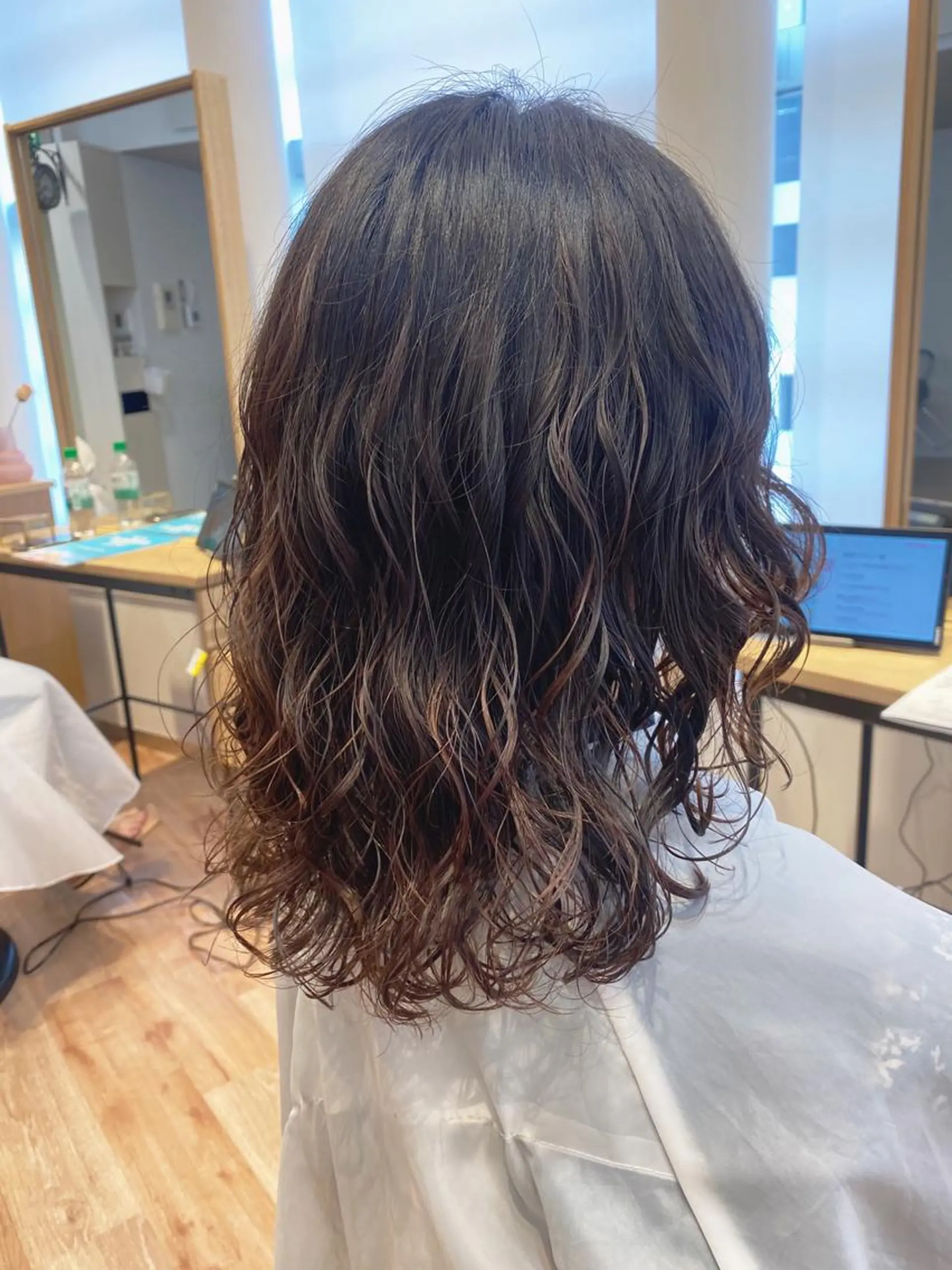 ミディアム パーマ ❤️パーマ美容師✂︎ 井口美緒のヘアスタイル