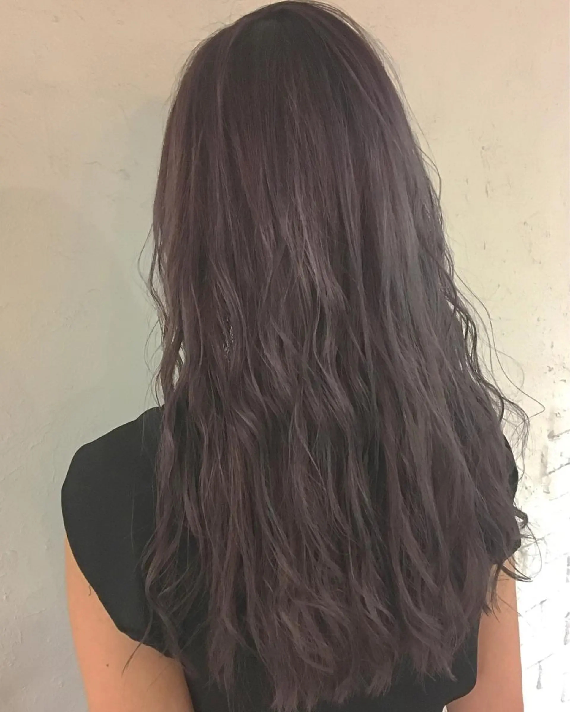 ロング カラー パーマ ヘアアレンジ ラベンダーカラー ラベンダーグレー エグチ アキラのヘアスタイル