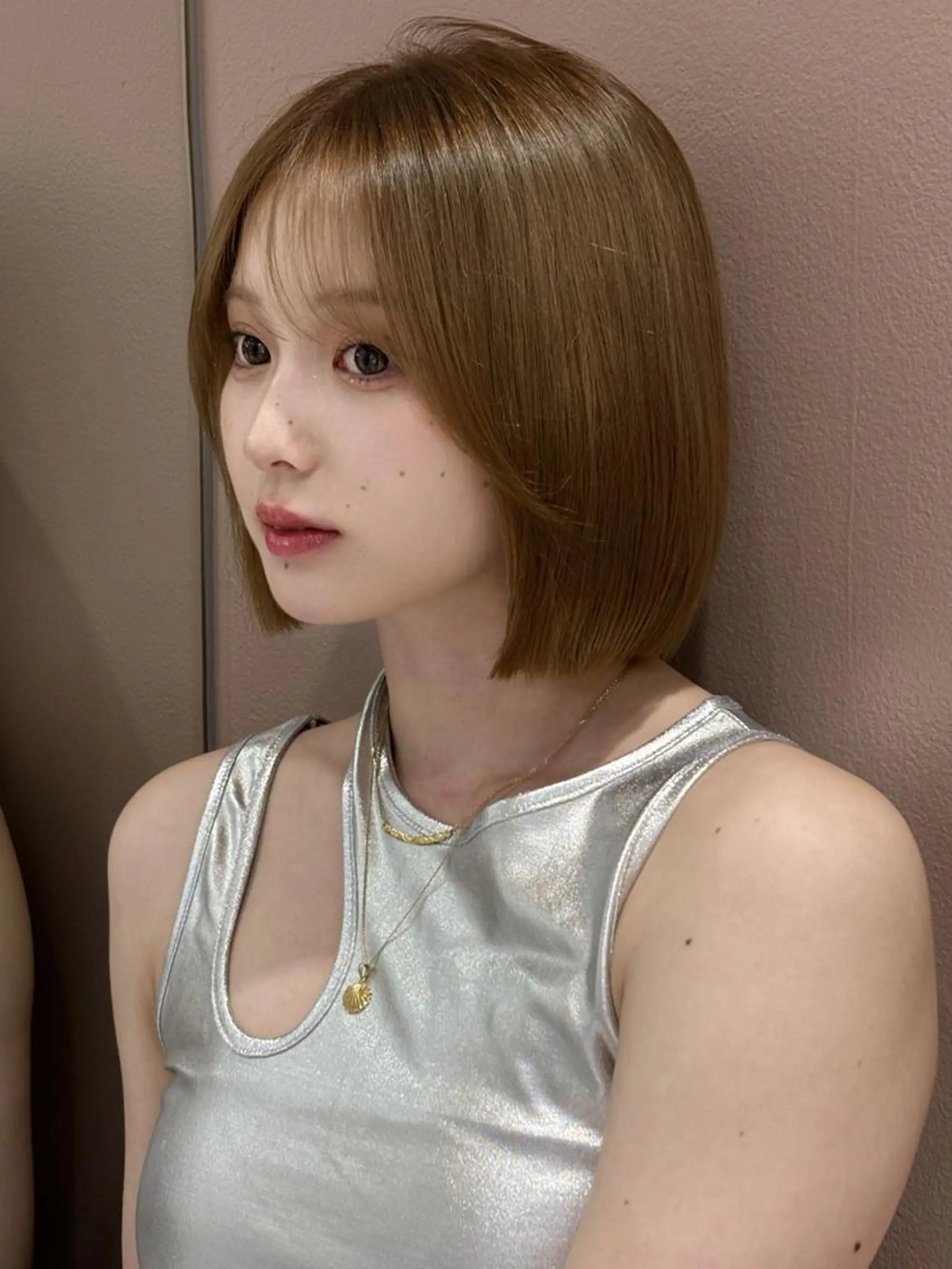 ミディアム カット 縮毛矯正 トリートメント ロンドガーネット /髪質改善/レイヤーのヘアスタイル