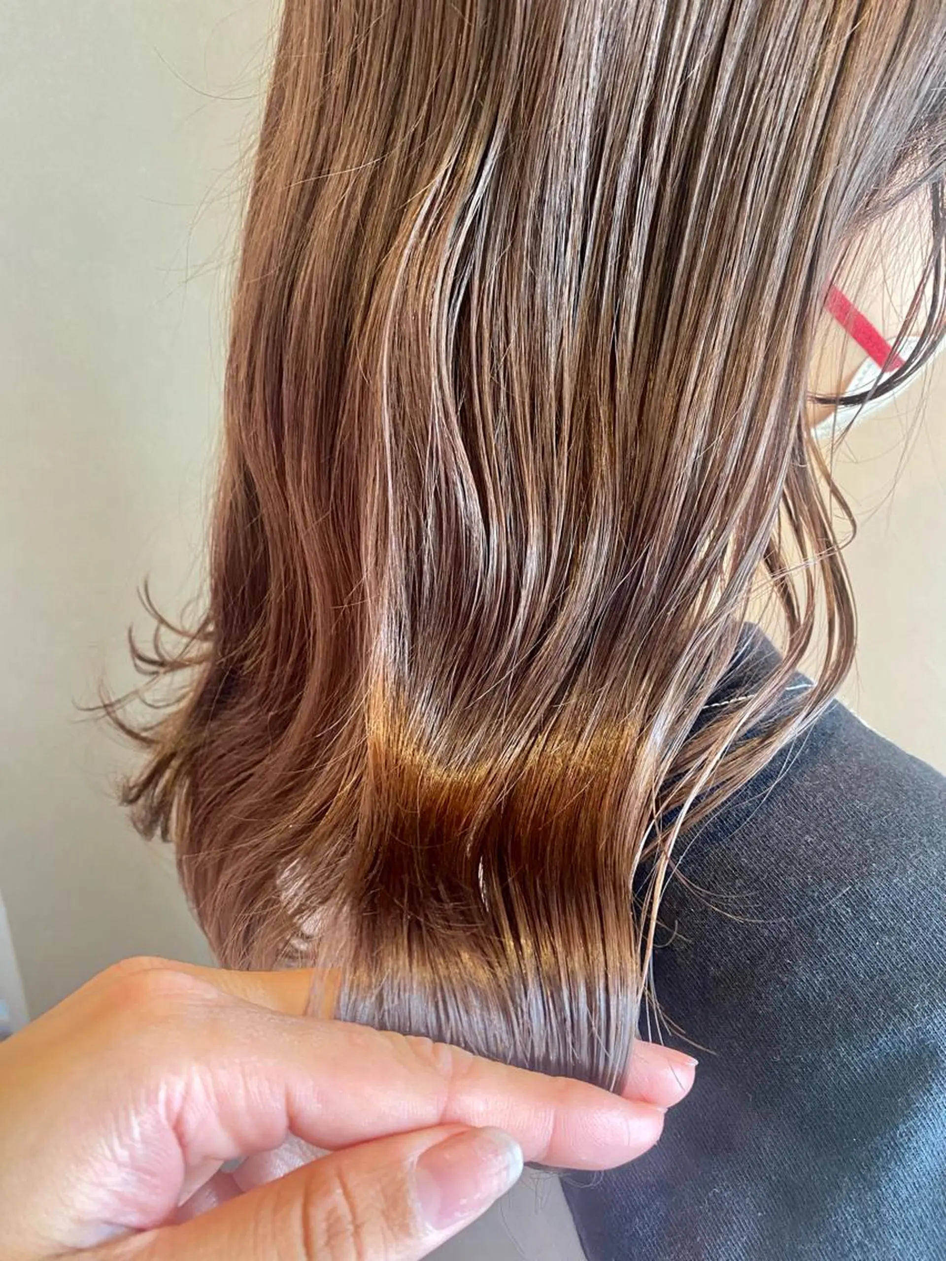 セミロング カット ヘアカラー トリートメント 美容室Limb所属・髪質改善/縮毛/小林 水葵のヘアスタイル