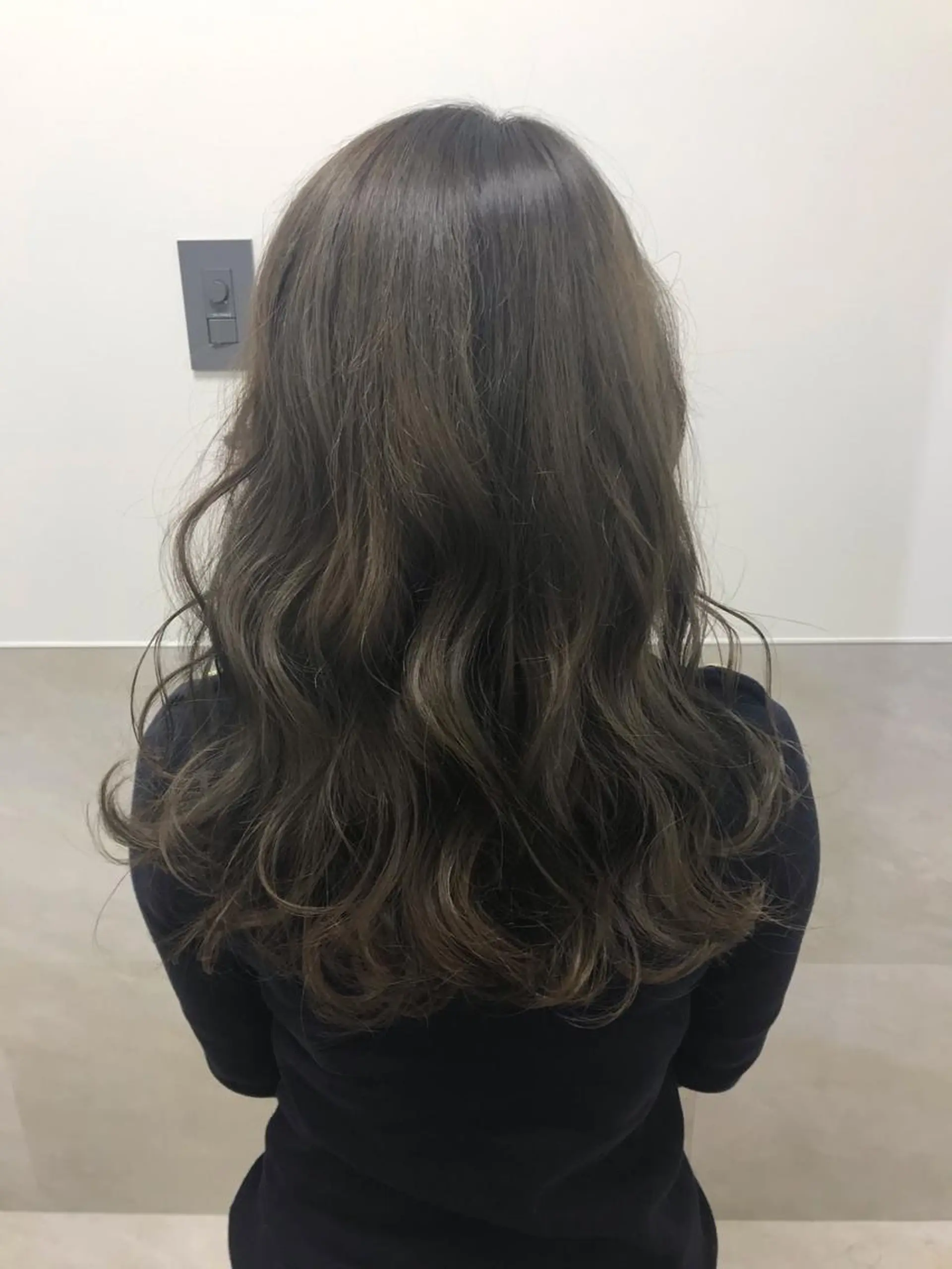 セミロング ere hair salonのヘアスタイル