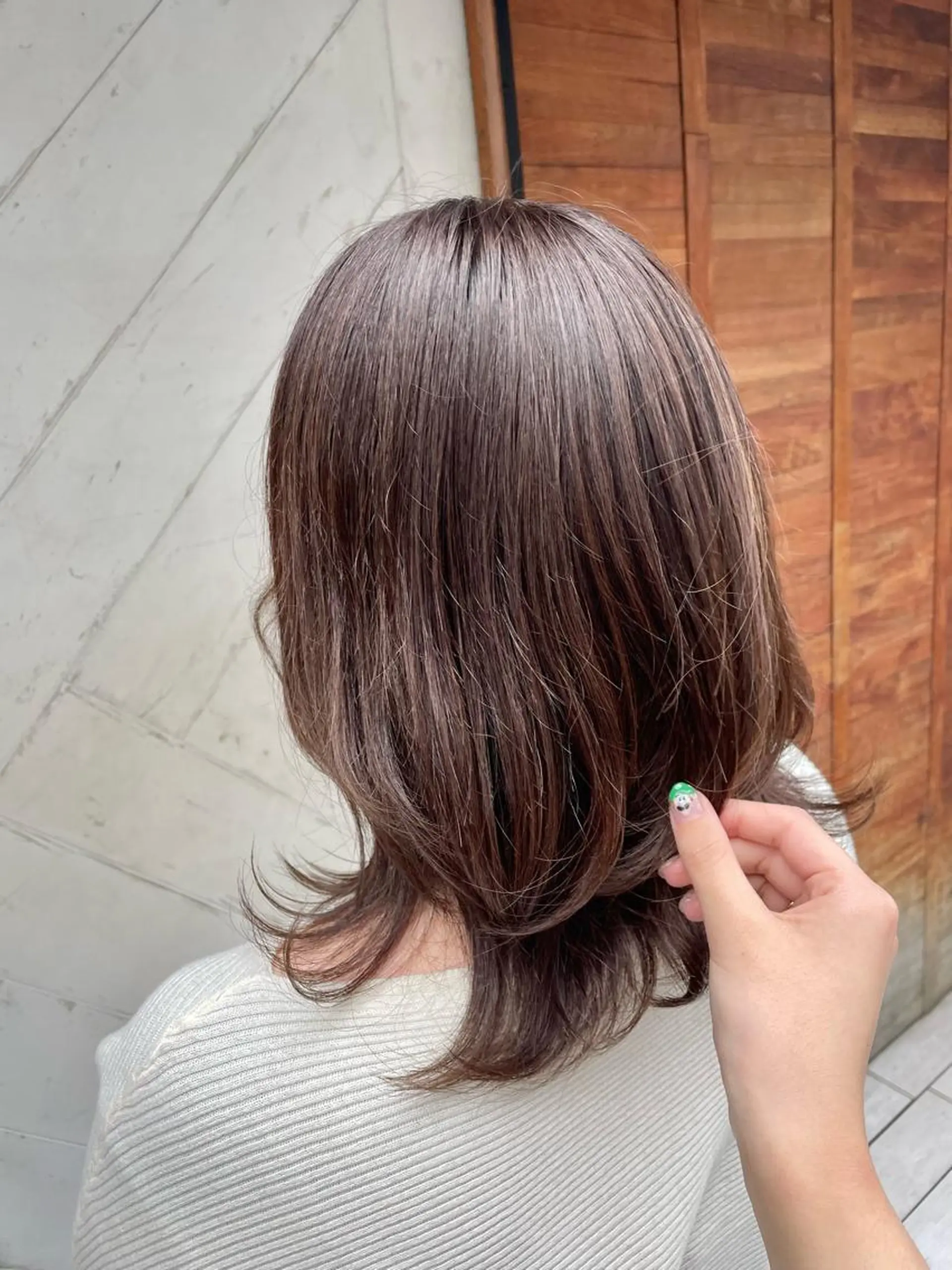 ミディアム カラー ハイライトカラー ハイライト 佐久間 成恵のヘアスタイル