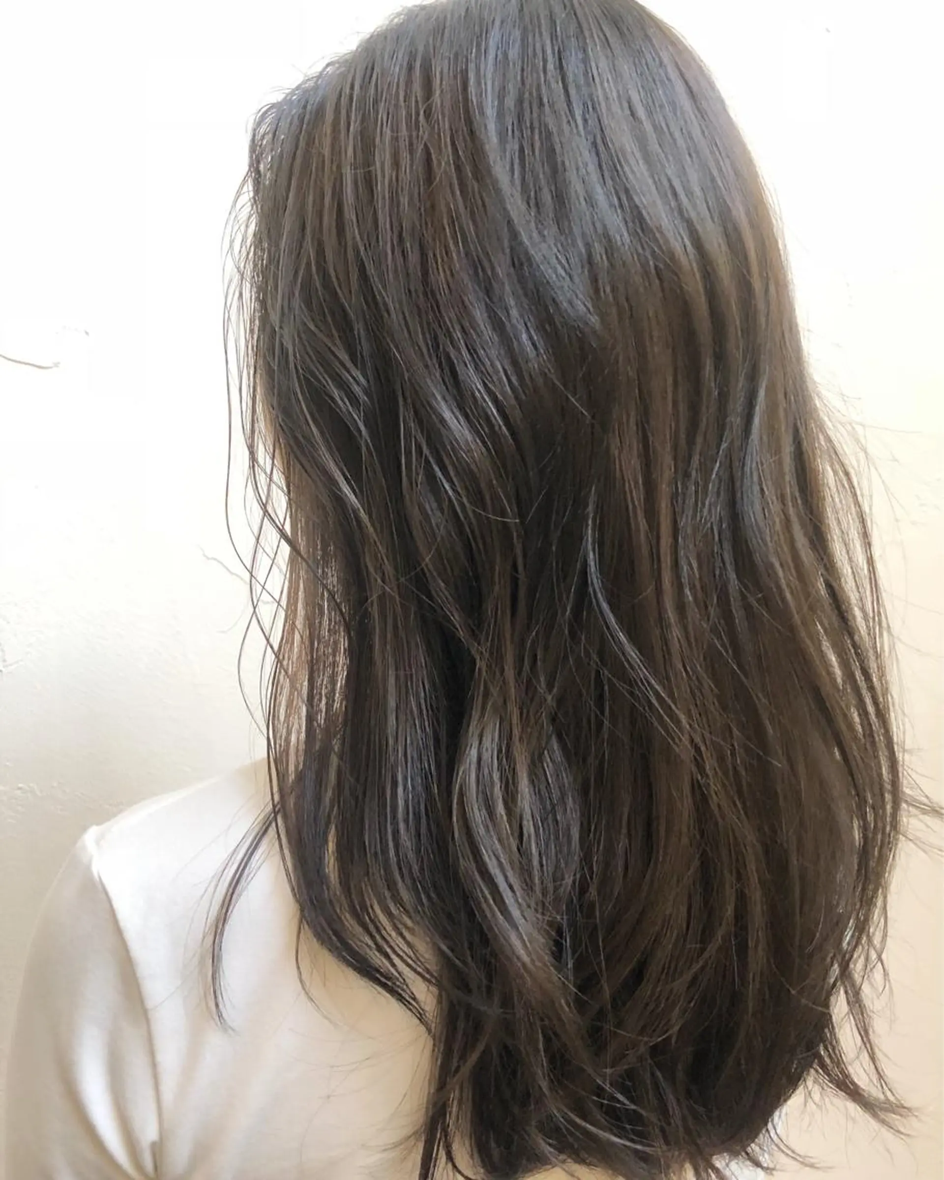 セミロング カラー アッシュ ベージュカラー オレンジ luve heart's And Be  minamisemba所属・脇坂 佳世の眉毛・アイブロウイメージ