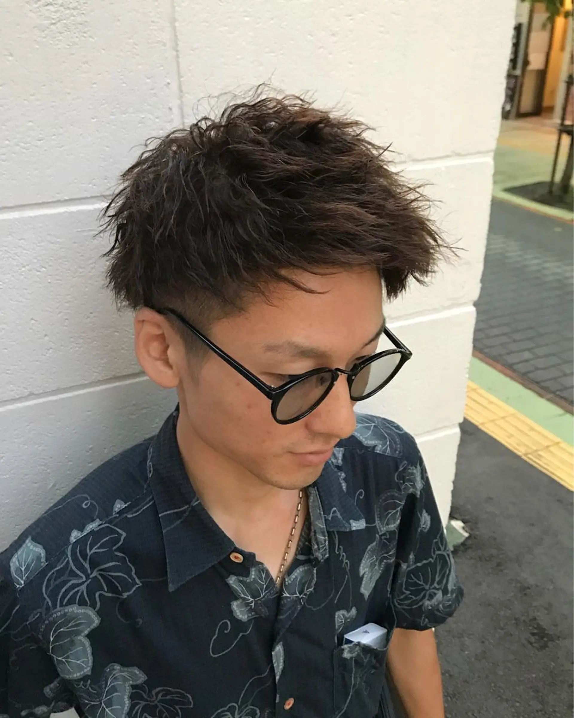 ショート パーマ メンズ メンズパーマ メンズツイストパーマ ツイストパーマ カット パーマ メンズ特化 TAKUYAのヘアスタイル