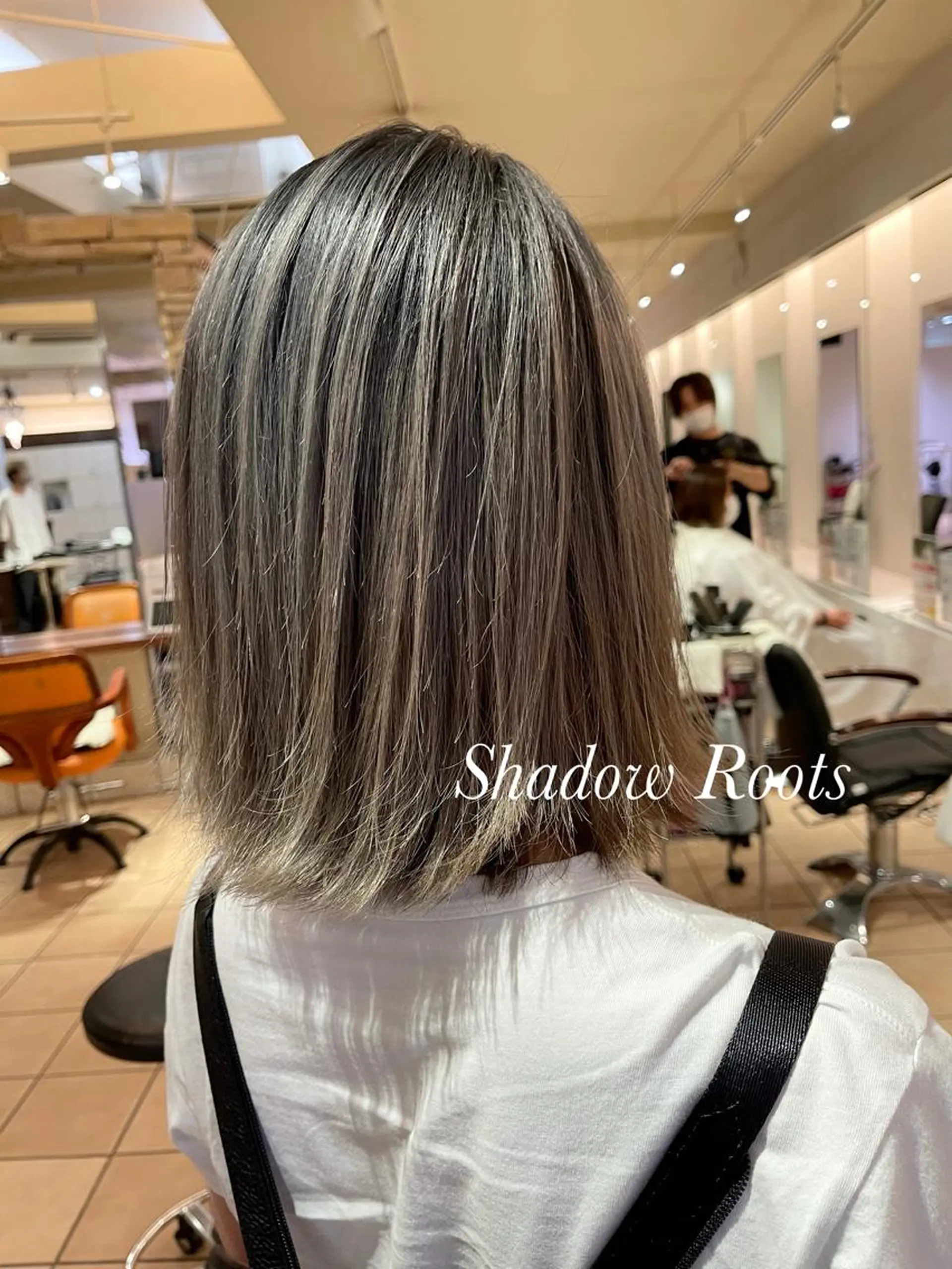 ミディアム カラー ブリーチ カット ヘアカラー トリートメント Che'ri所属・海外レイヤー/ レイヤーカット/和田のヘアスタイル