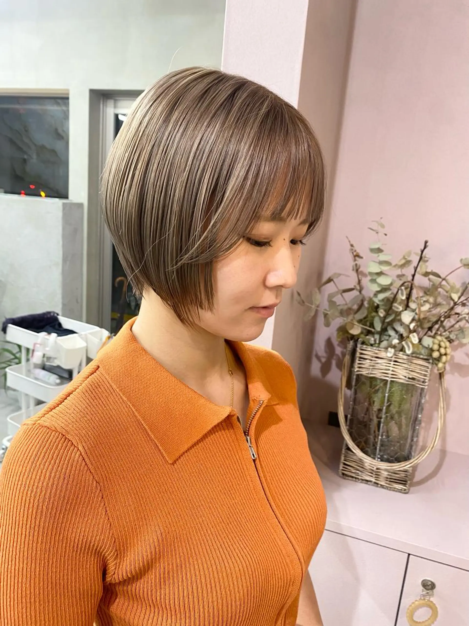 ショート カラー ヘアカラー qulim所属・前橋 姫奈のヘアスタイル