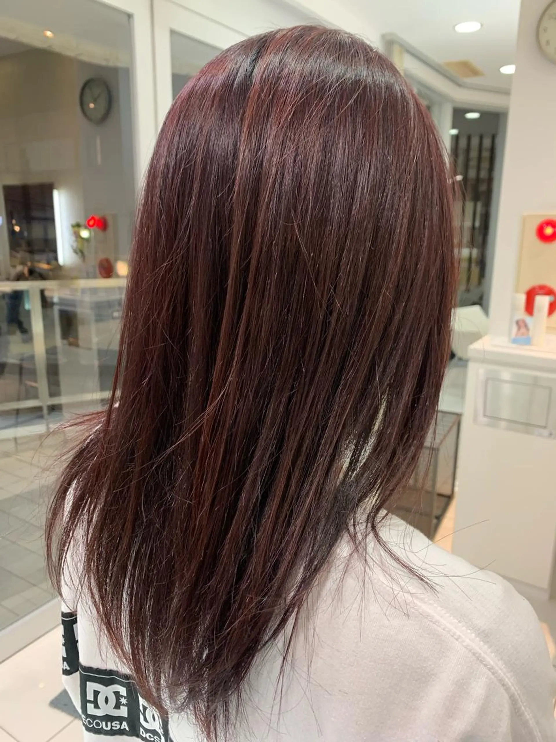 ロング カラー ブリーチ 🫧髪質改善・美髪 艶髪🫧ニタ シンゴのヘアスタイル