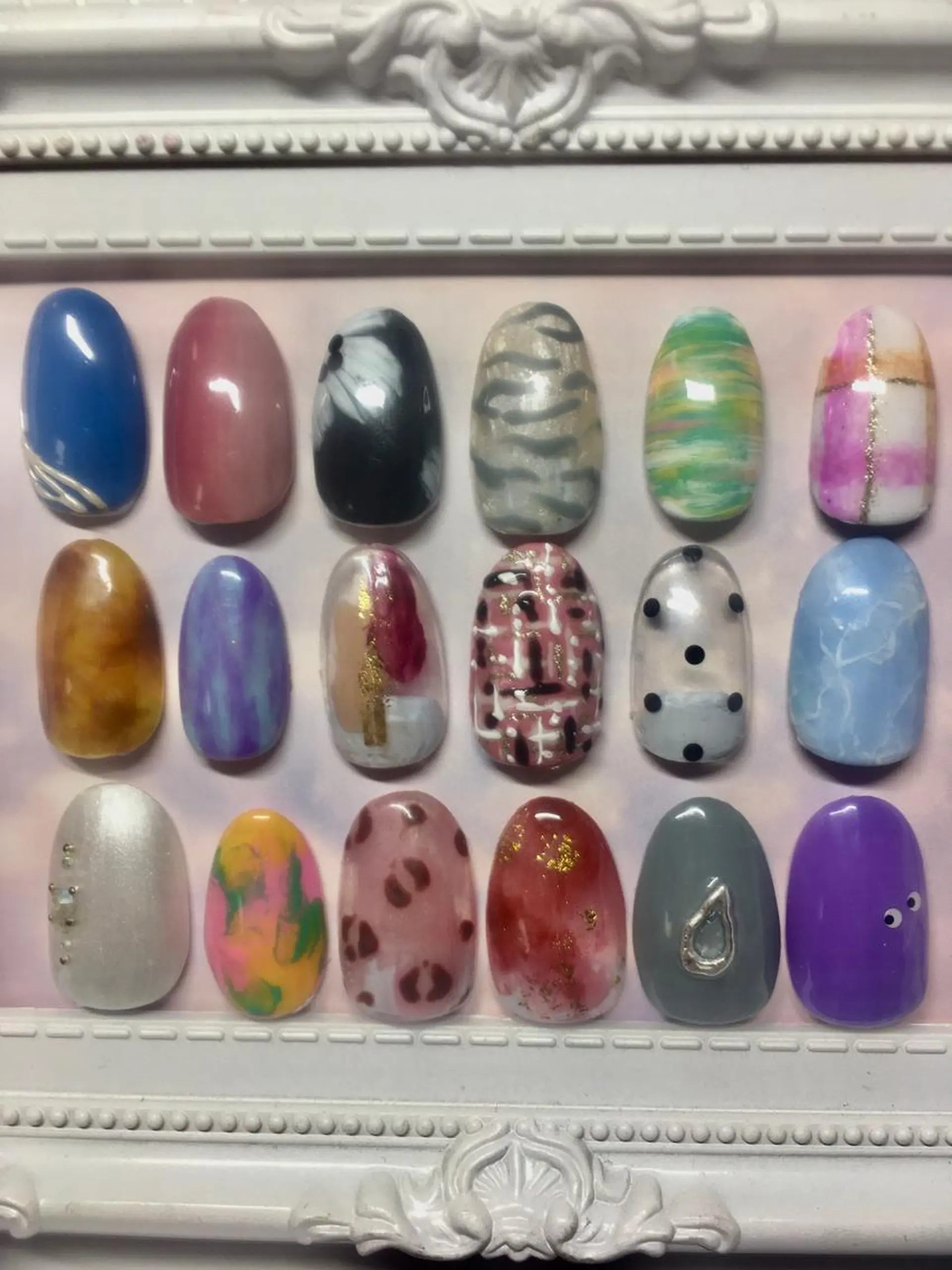 ネイル アートネイル ワンカラーネイル 新宿ネイルサロン ジェミディローサ所属・新宿ネイルサロン ジェミディローサのネイルデザイン