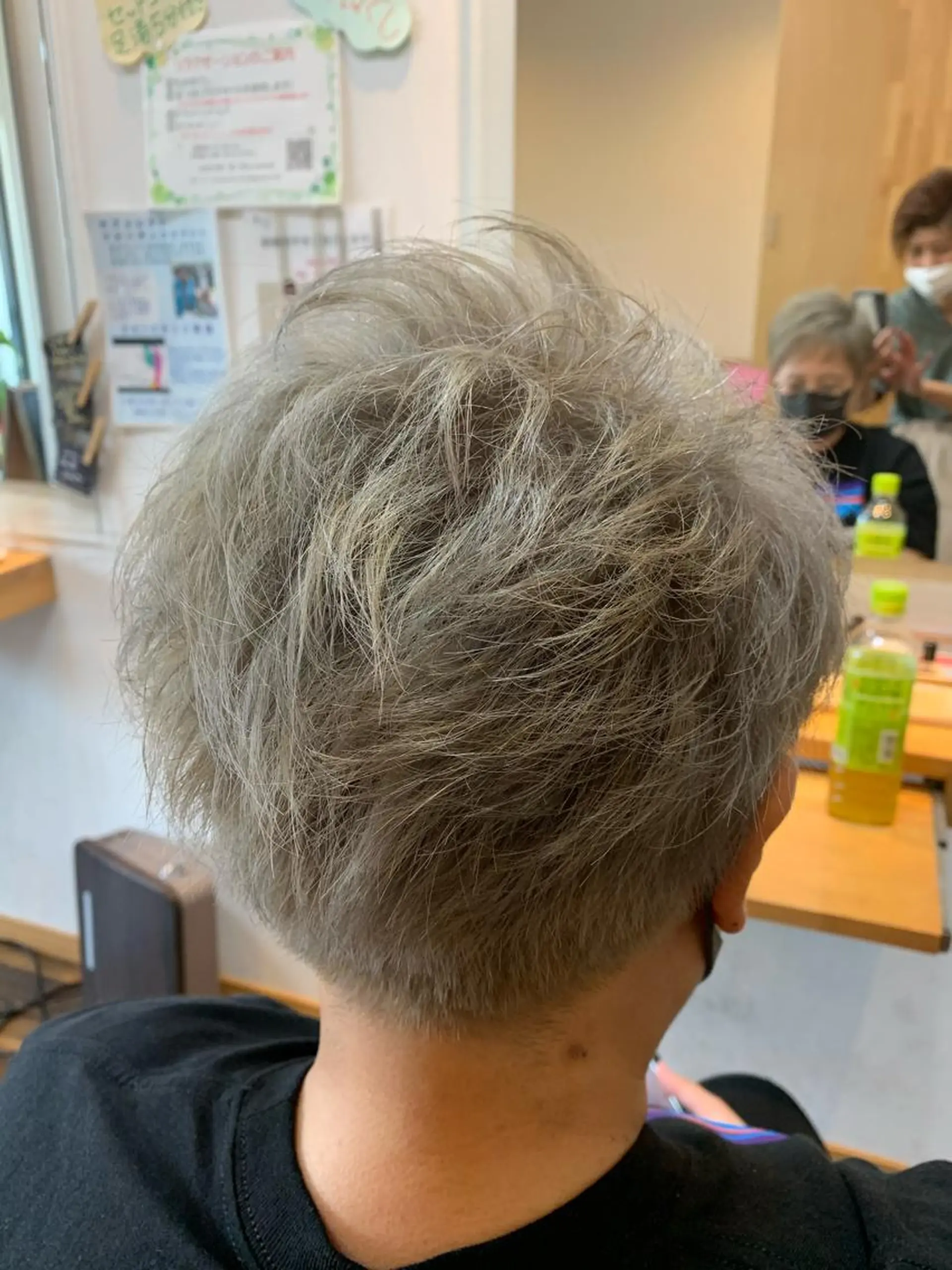 ショート カラー ブリーチ イルミナカラー ヘア＆エステ フォーチュン所属・石川 奈緒子のヘアスタイル