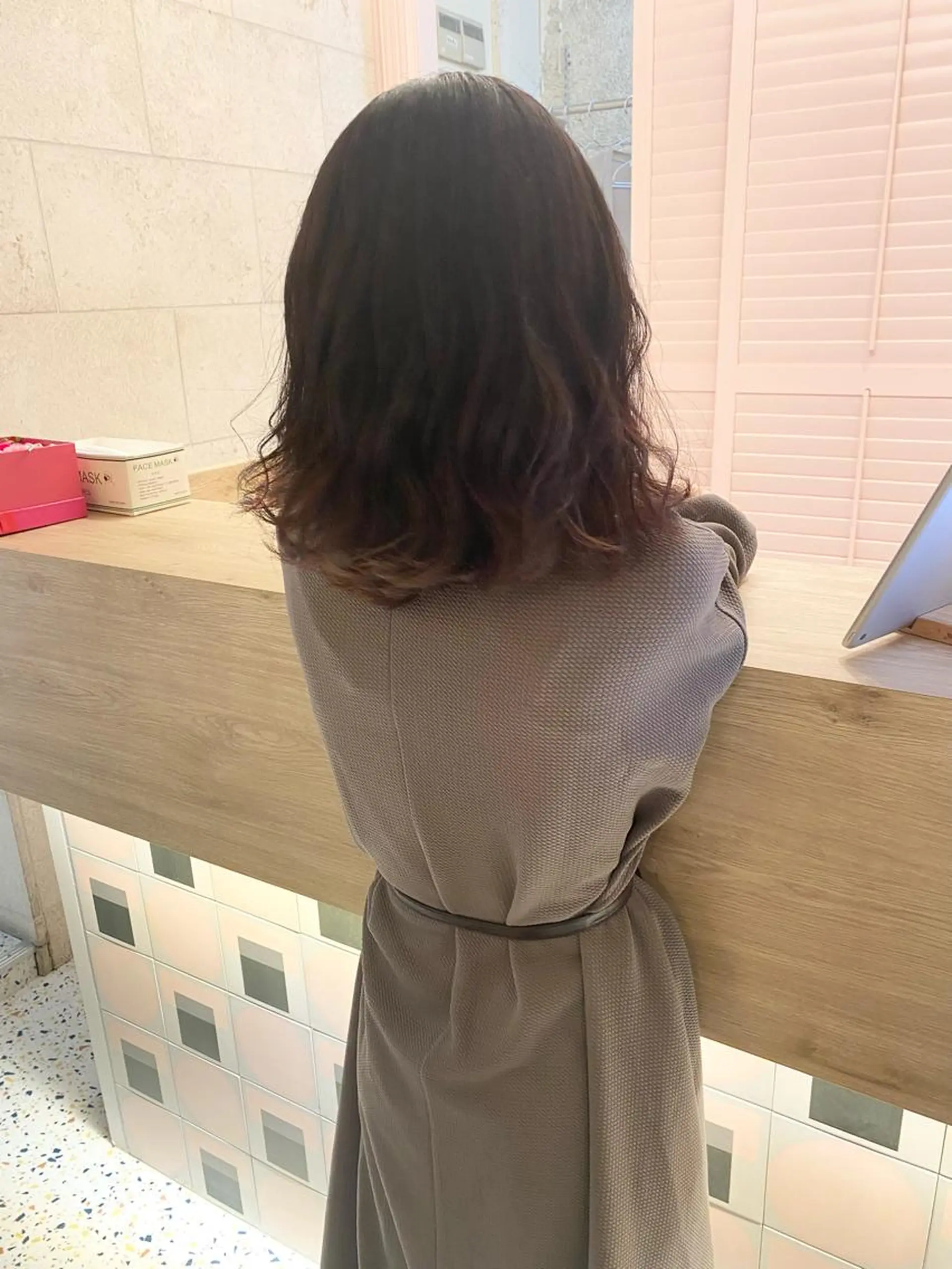 ミディアム ヘアカラー AMELY所属・井出 くるみのヘアスタイル