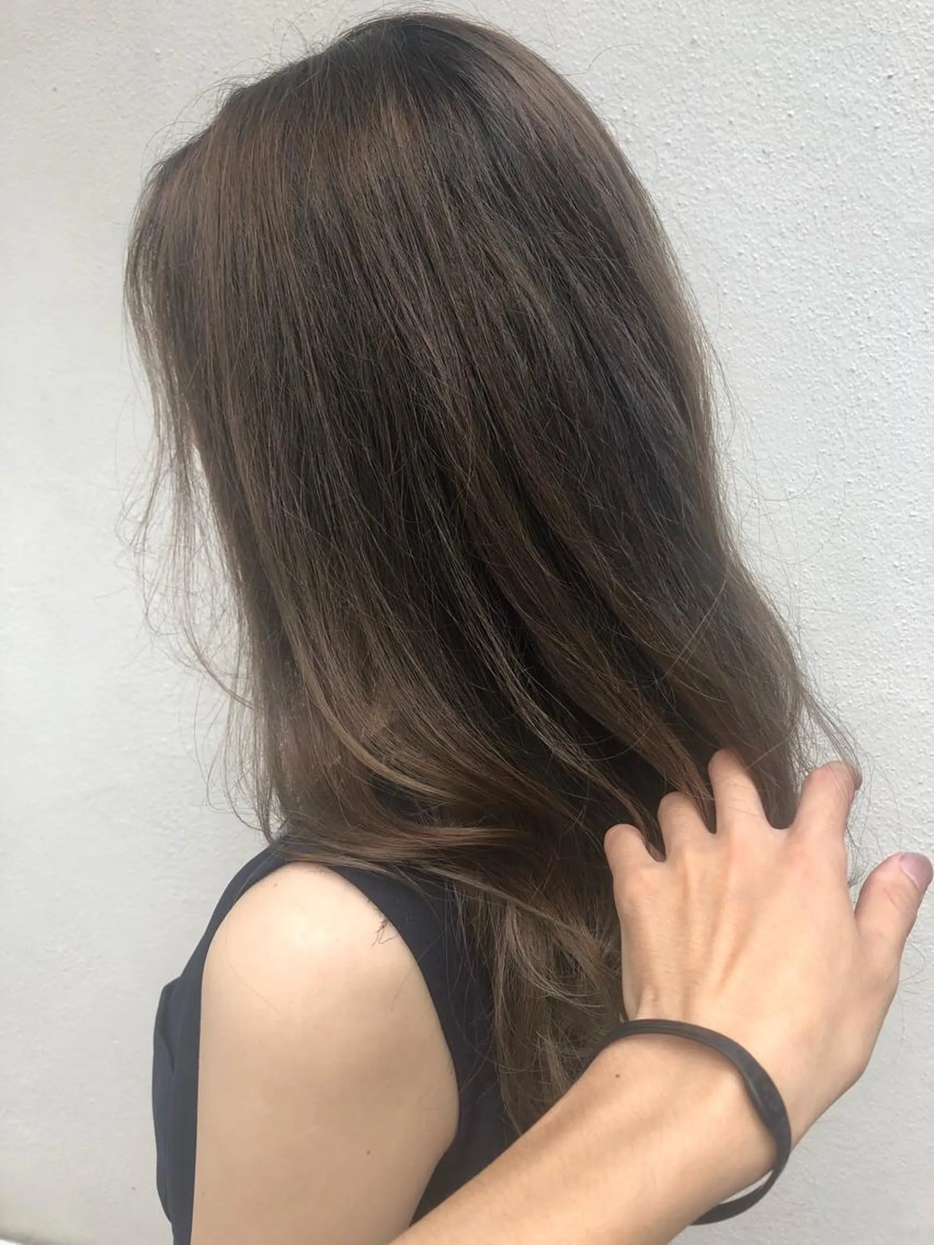 ミディアム カラー SALOWIN三軒茶屋店所属・髪質改善/艶髪担当 山中のヘアスタイル