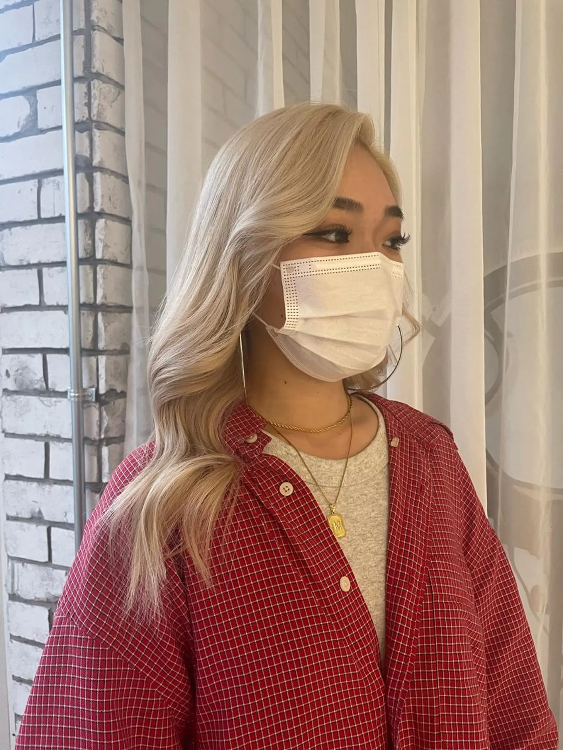 ロング カラー 艶ハイトーン👑♡ NATSUKIのヘアスタイル