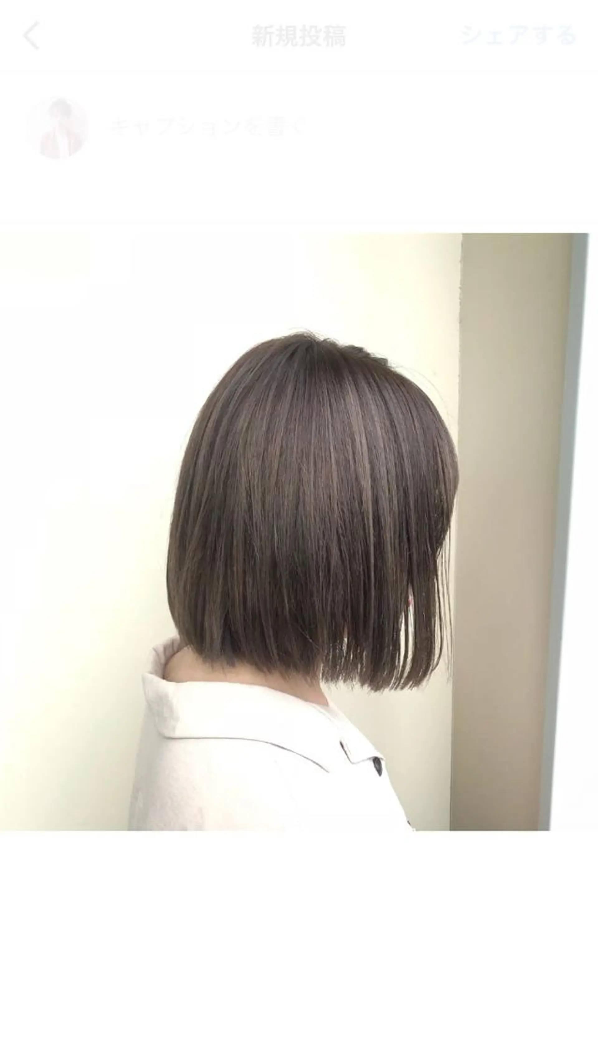 ショート カラー 透明感カラー グレージュ 伊奈 航平のヘアスタイル