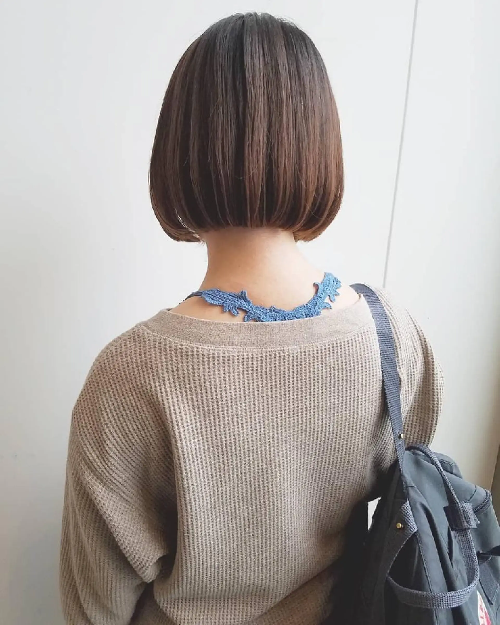 ショート カラー ボブ iplus まつげ、眉毛、耳つぼのマツエク・マツパデザイン