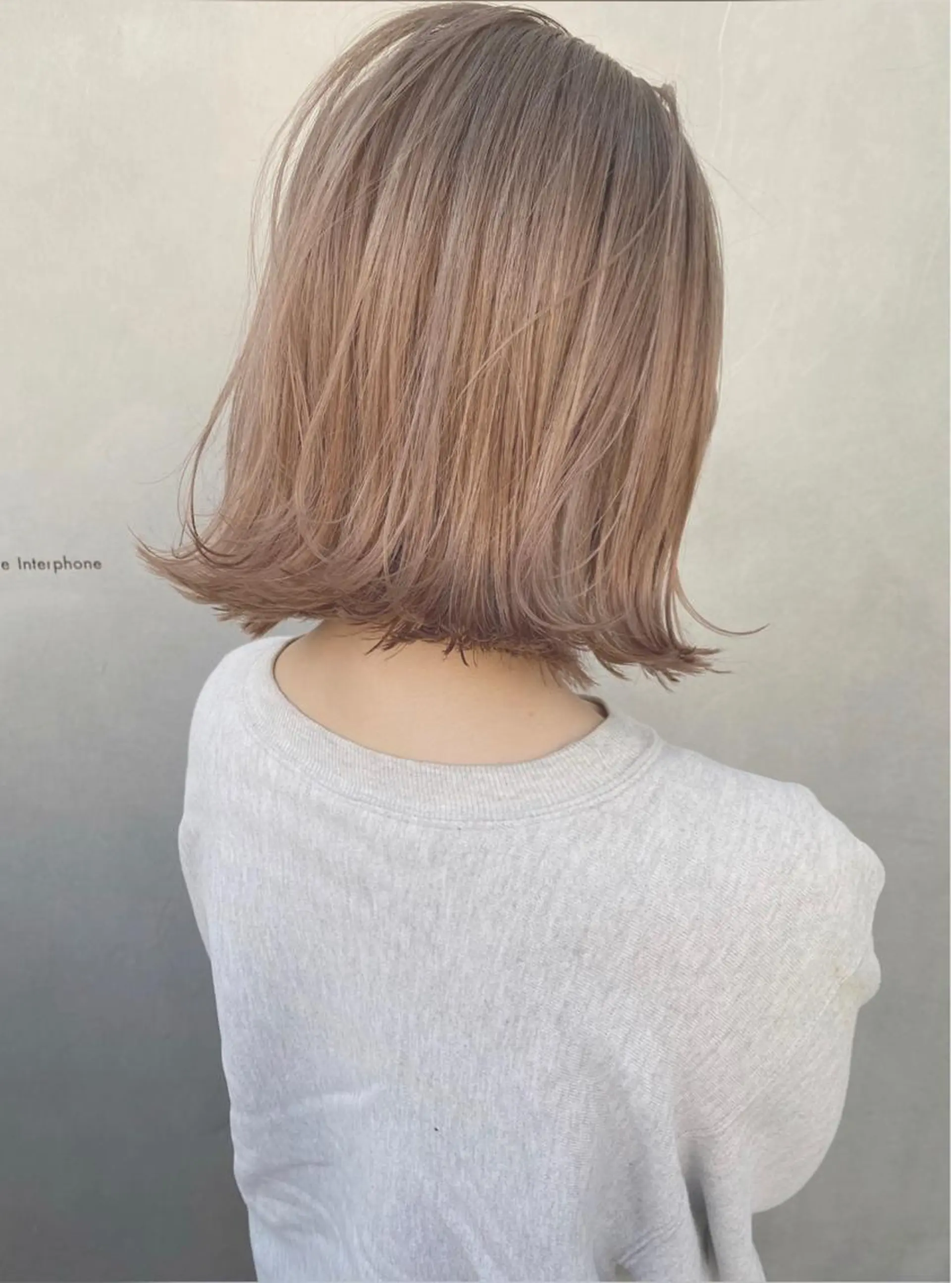 ミディアム カラー ヘアアレンジ ハイトーン/ ボブ 中村麟のヘアスタイル