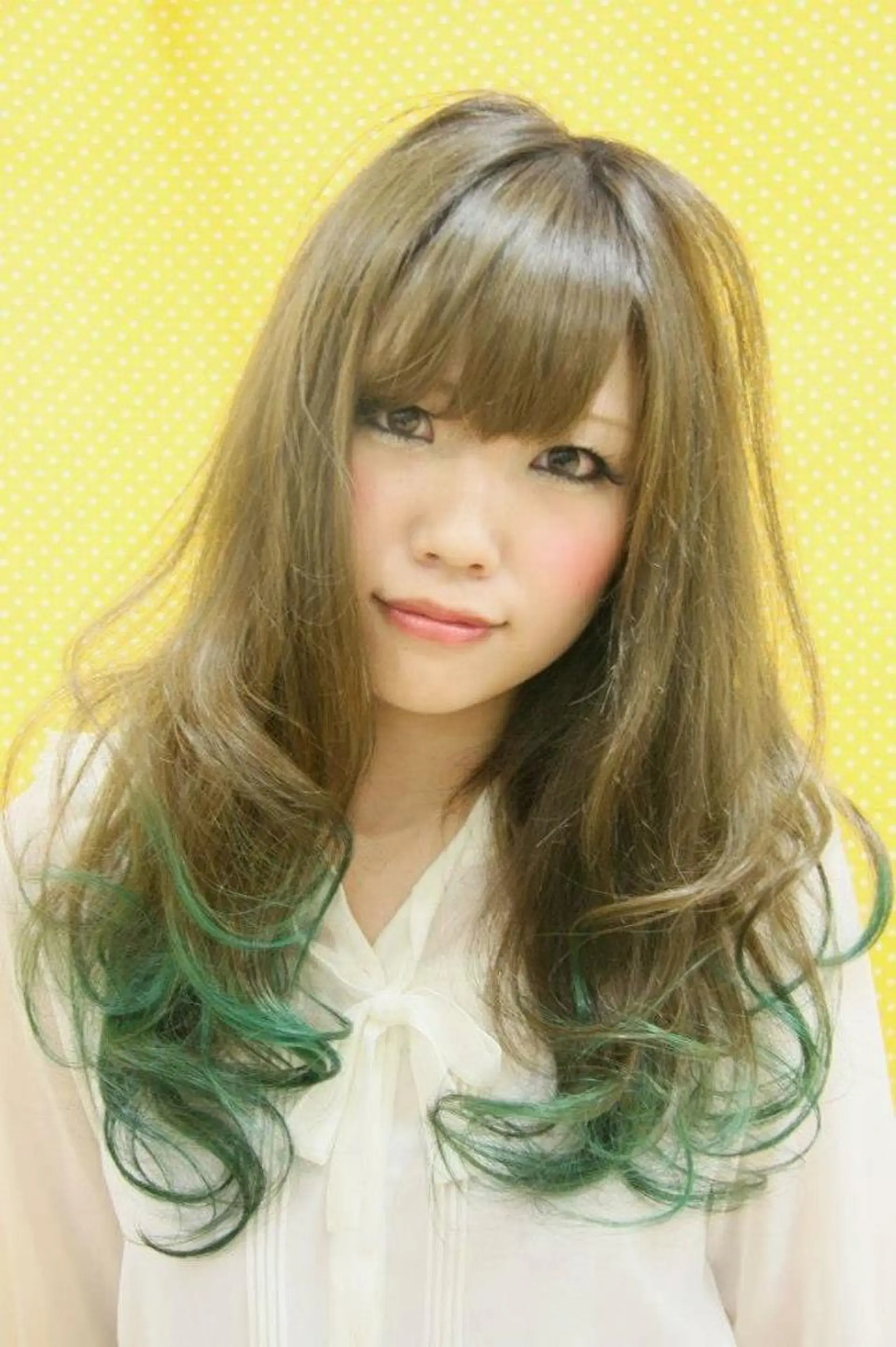 ロング カラー グラデーションカラー 田中 奈布のヘアスタイル