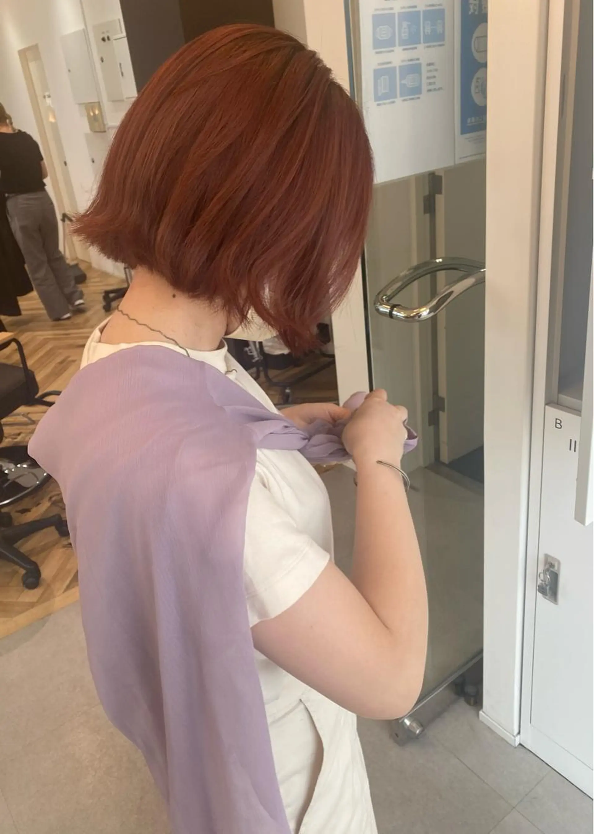 ショート カラー レッドカラー YUNA ユウナのヘアスタイル