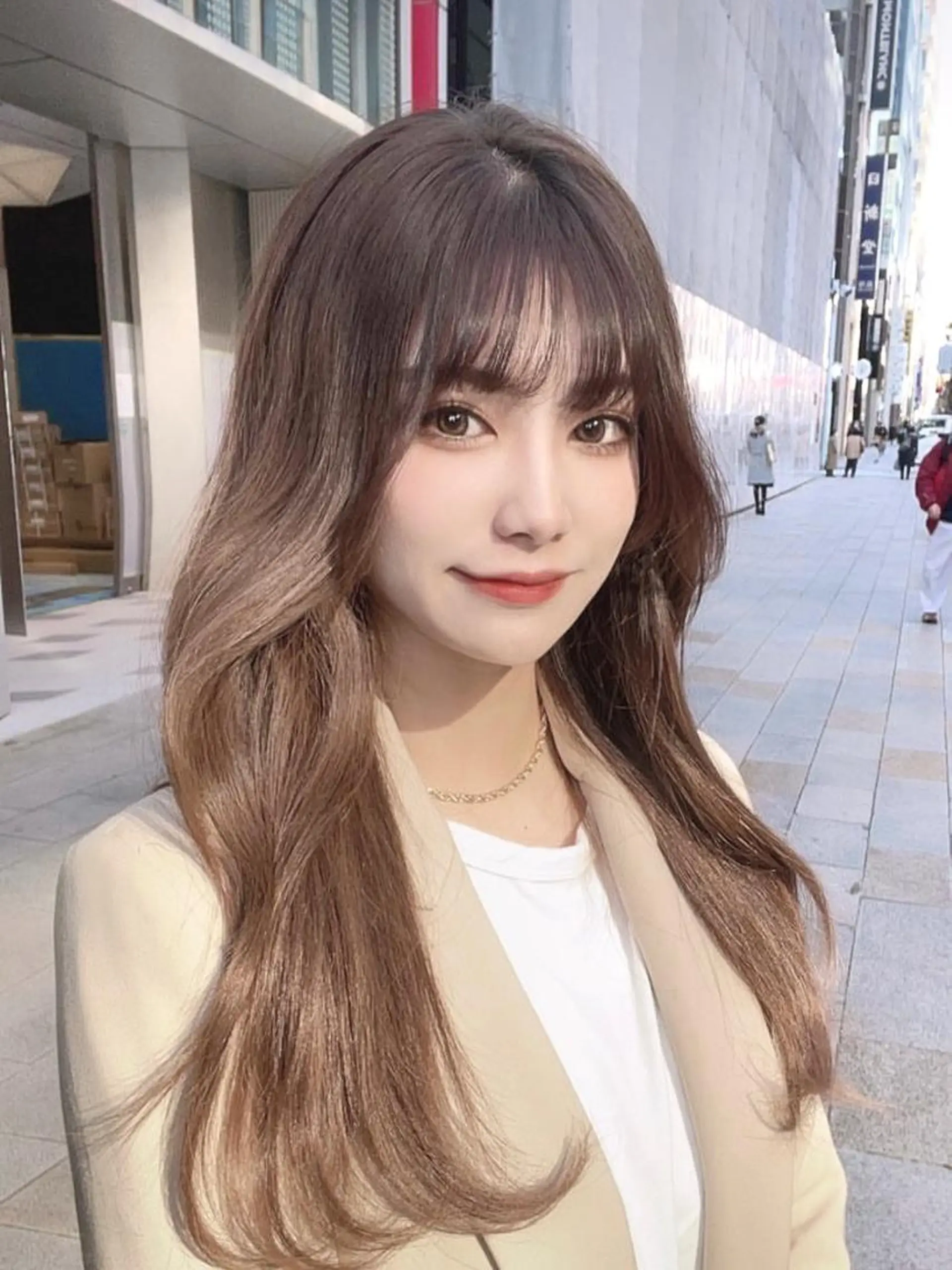 セミロング カラー アディクシーカラー ベージュカラー 透明感カラー イヤリングカラー グレージュ カット トリートメント 顔周り特化/韓国ヘア /レイヤー/吉野幸大のヘアスタイル