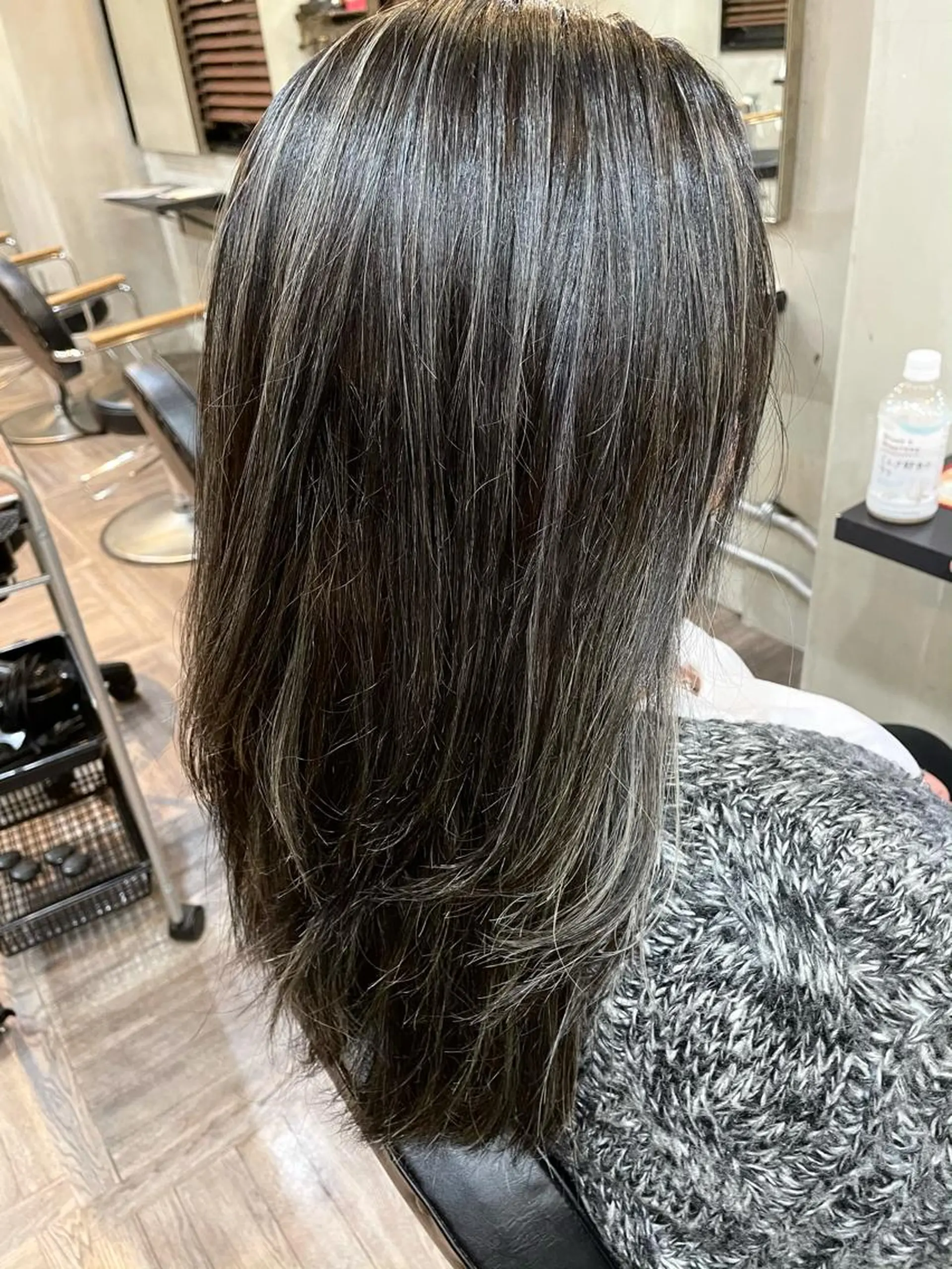 ロング ハイライト カット ヘアカラー トリートメント La fith 店長 城谷颯人のヘアスタイル