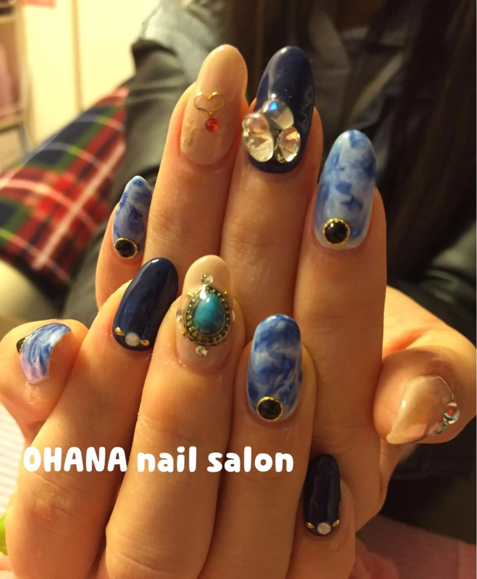 ネイル ゴージャス 大理石ネイル(マーブル) ストーンネイル 那覇🏝️台湾人 ネイリストSHIUのネイルデザイン