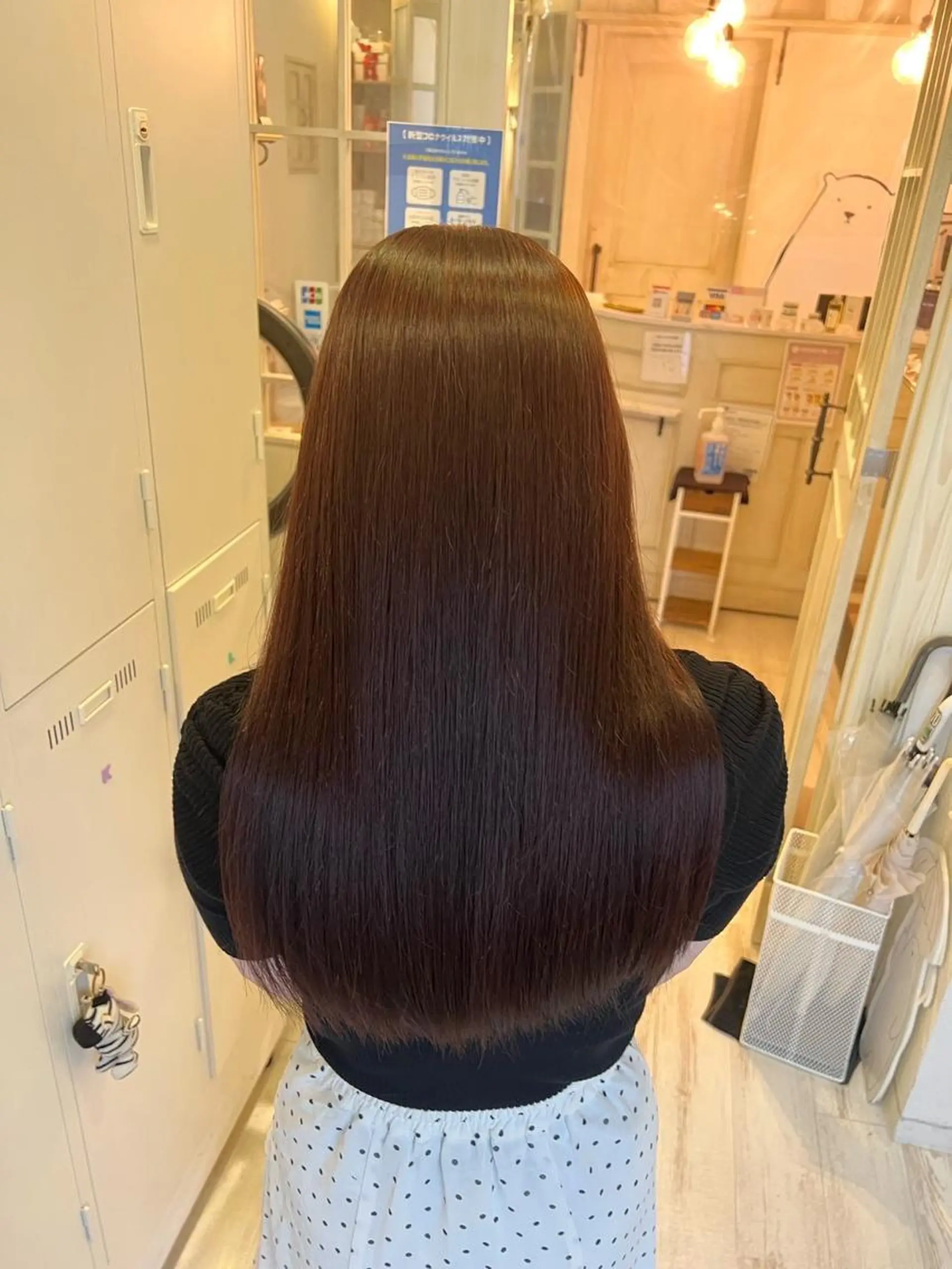 ミディアム ヘアアレンジ カラー アディクシーカラー アッシュ バレイヤージュ ベージュカラー ブリーチ N° +aero 横浜のヘアスタイル