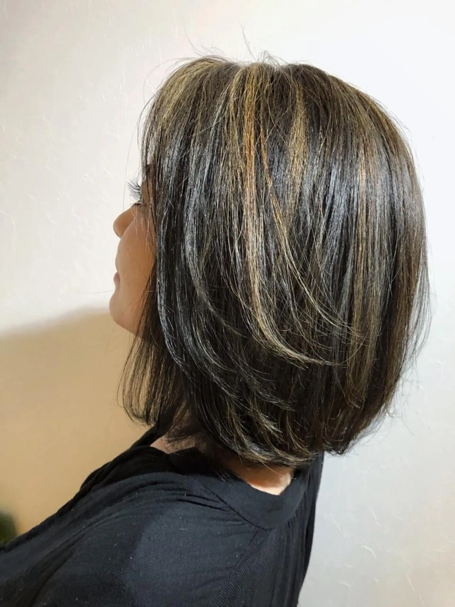 ミディアム カラー ハイライトカラー ハイライト 伊藤 かなのヘアスタイル