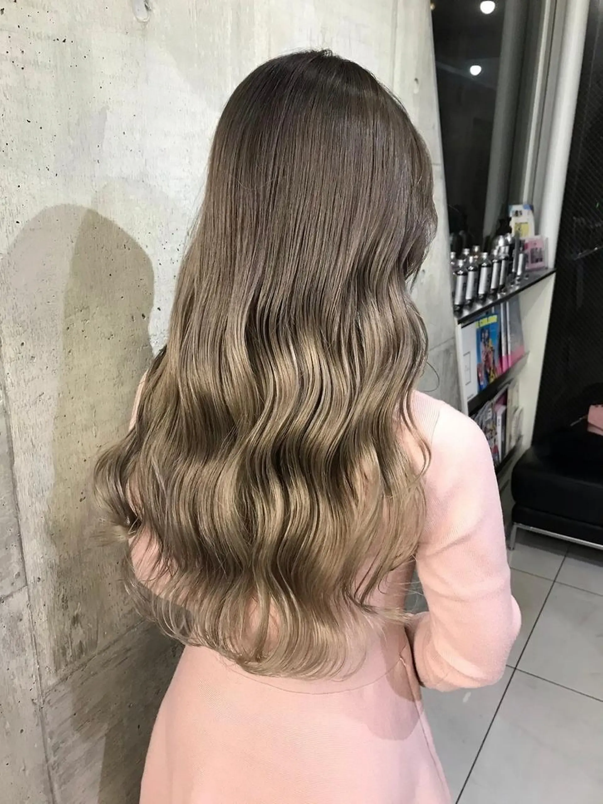 ロング カラー 前田 桃花のヘアスタイル