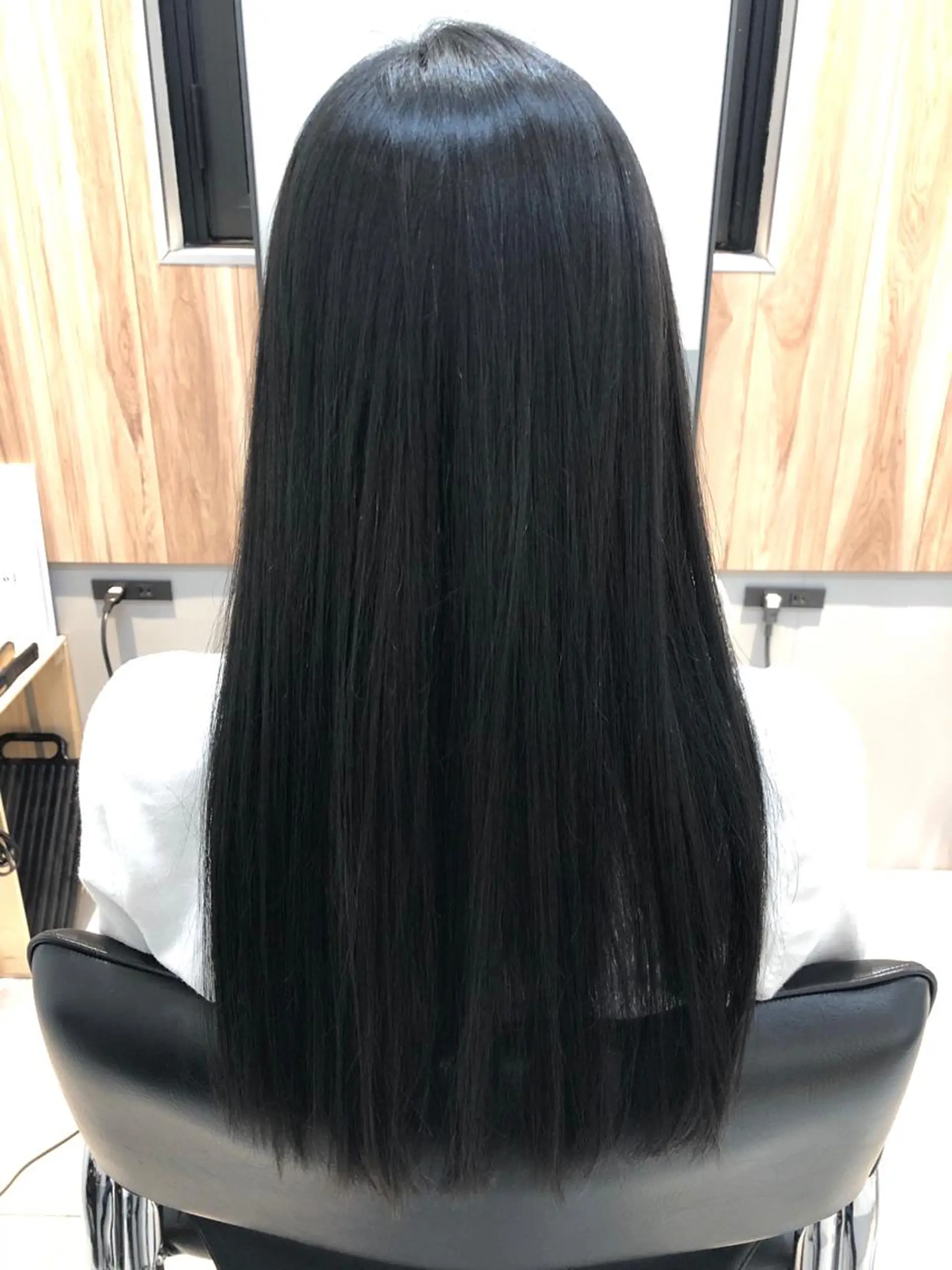 ロング カラー OFF YUYAのヘアスタイル