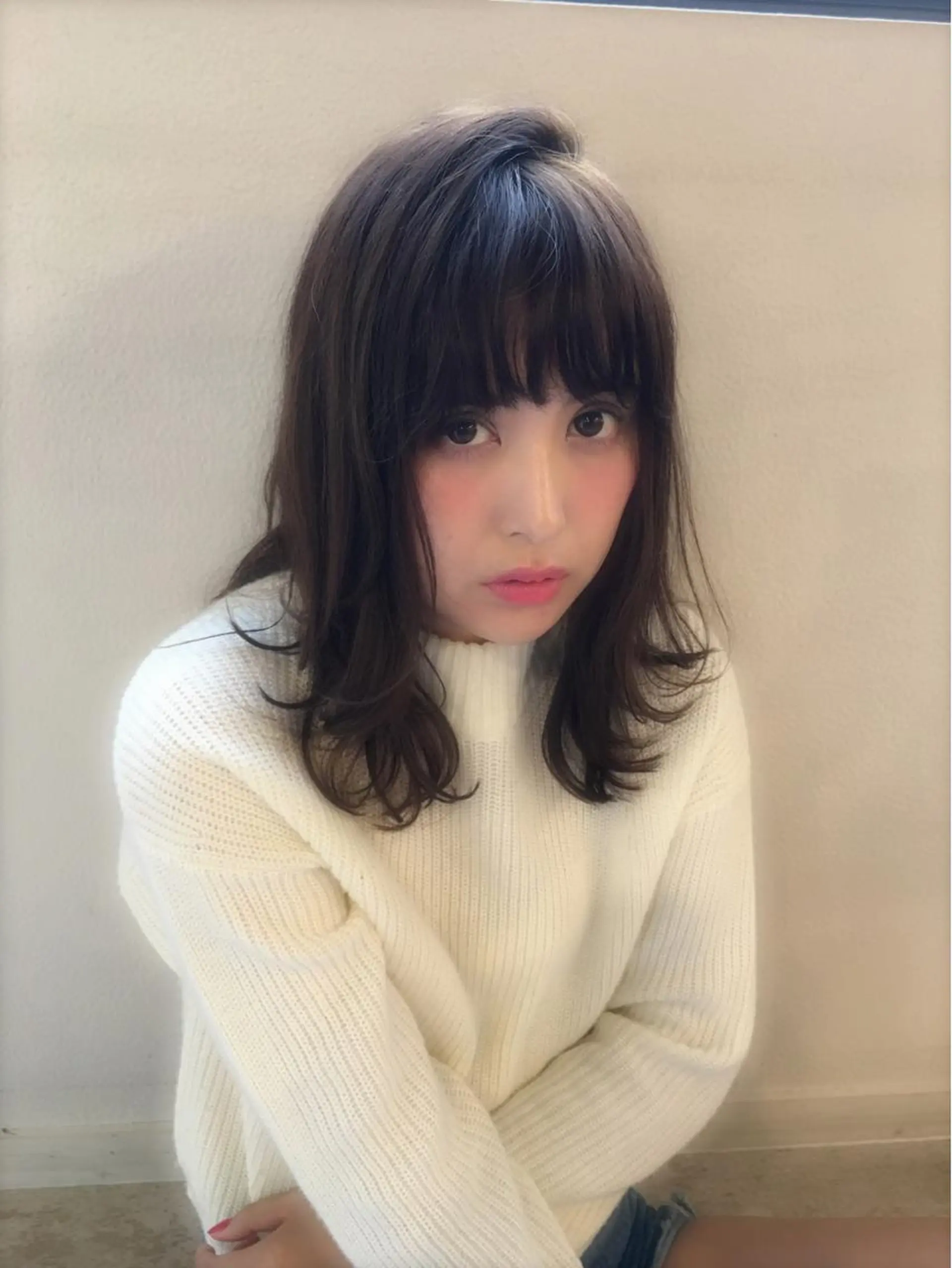 ミディアム セミロング 鎌倉 彩のヘアスタイル