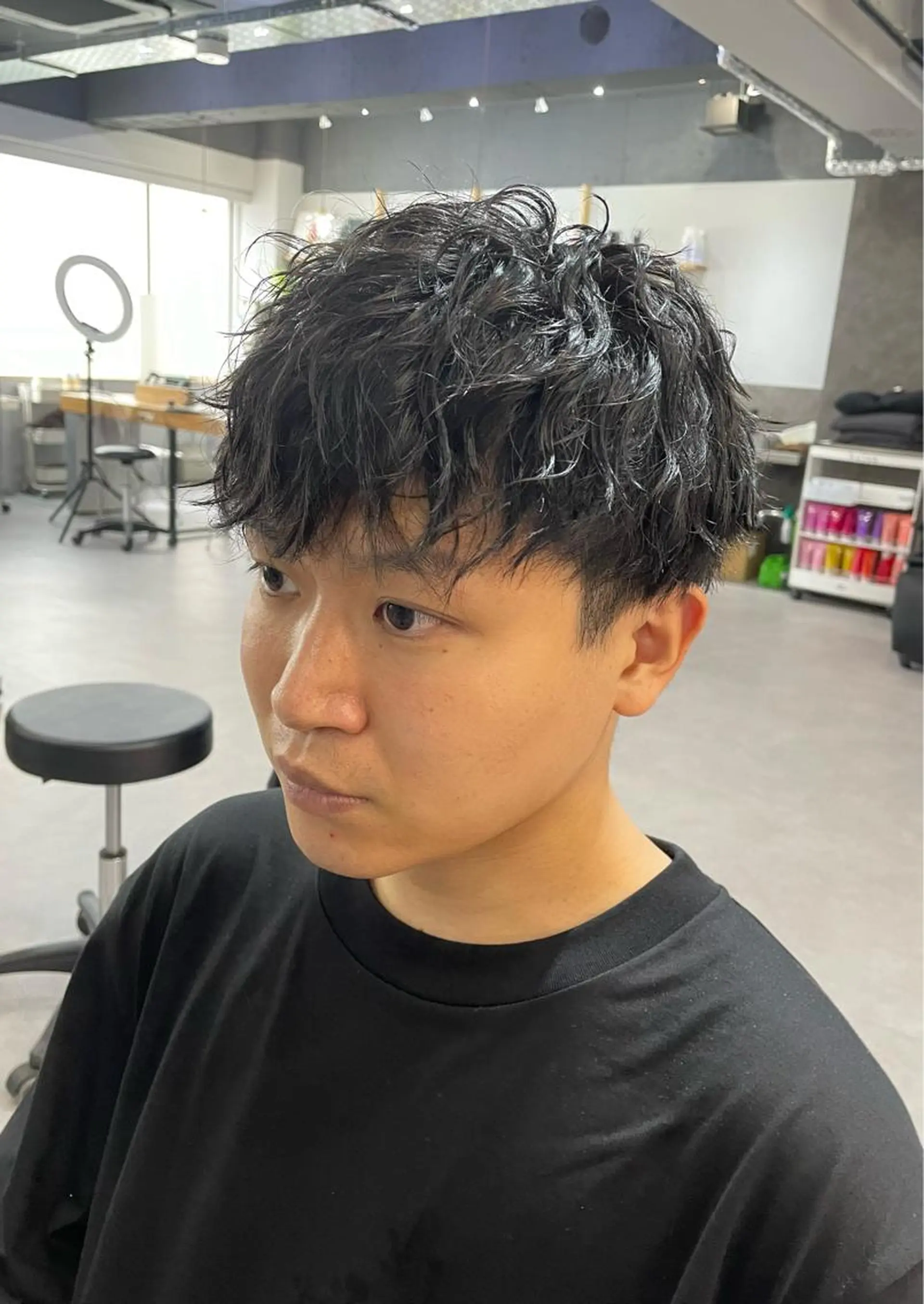 パーマ メンズ カット パーマ 西村あきや トレンド韓国ヘアのヘアスタイル
