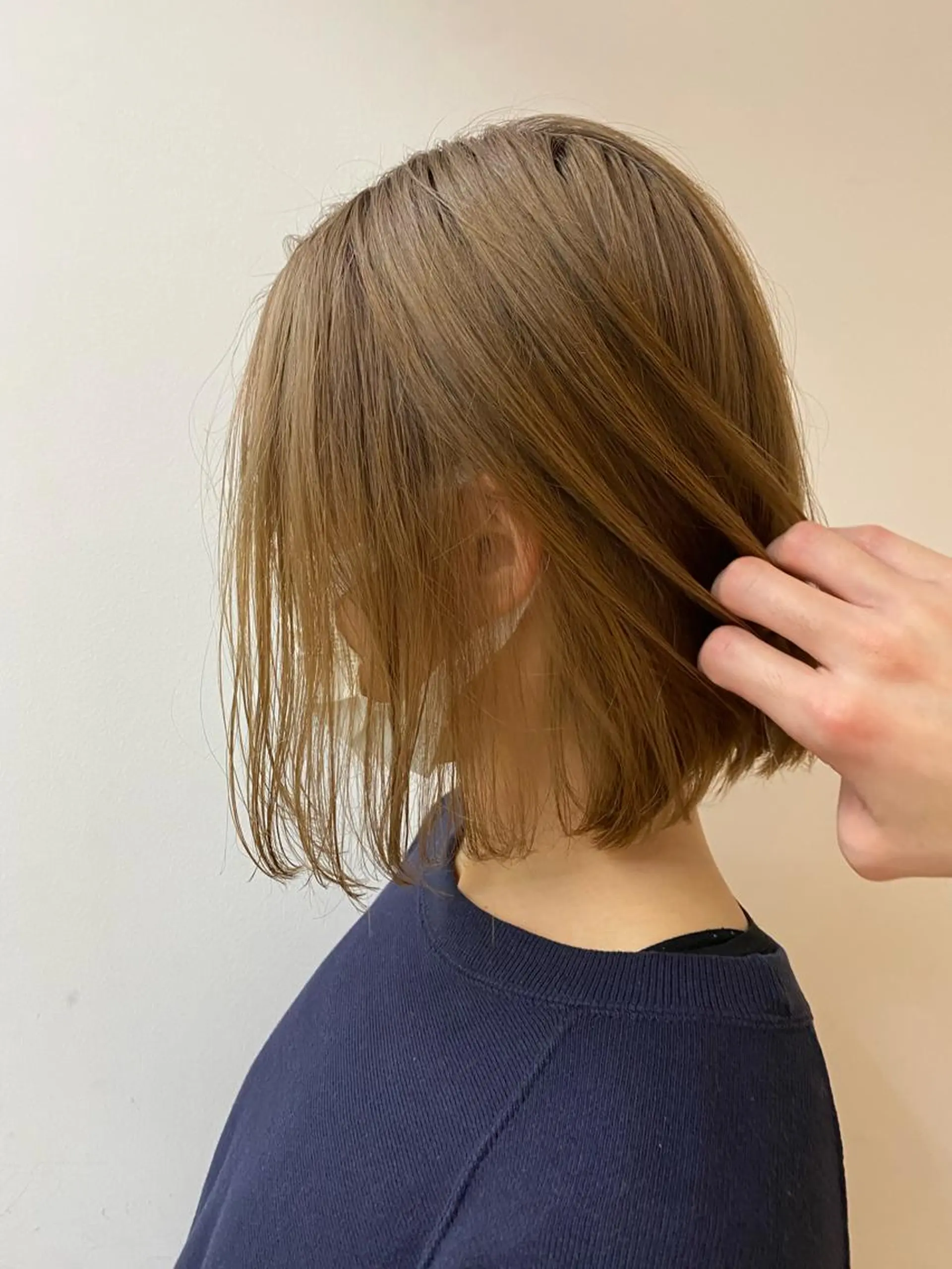 ミディアム カラー ベージュカラー yiye 青山所属・無料カットモデル募集 🌱ひょうがのヘアスタイル