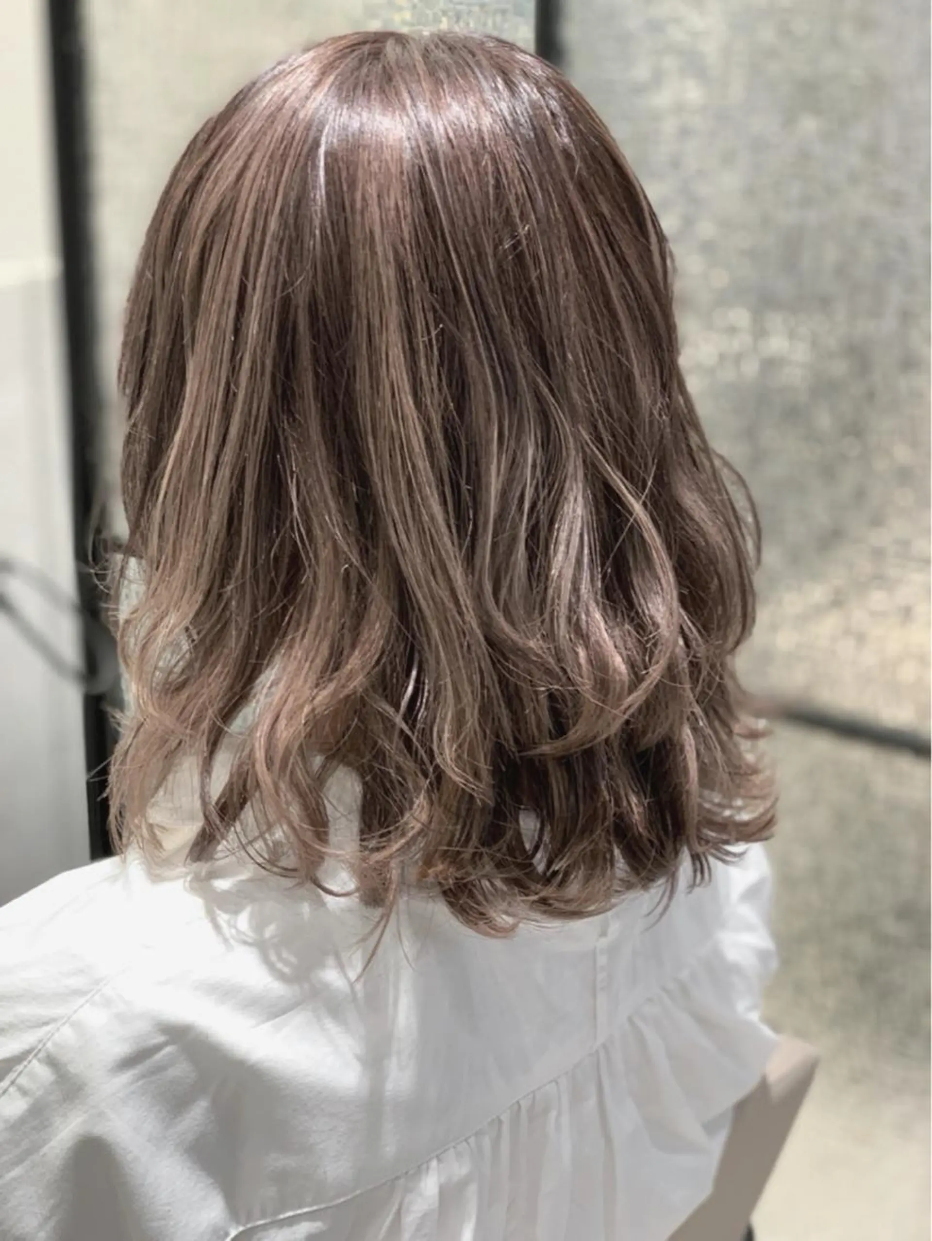 ミディアム カラー バレイヤージュ レイヤーカット ヘアカラー 髪質改善カラーリスト /根本雄貴のヘアスタイル