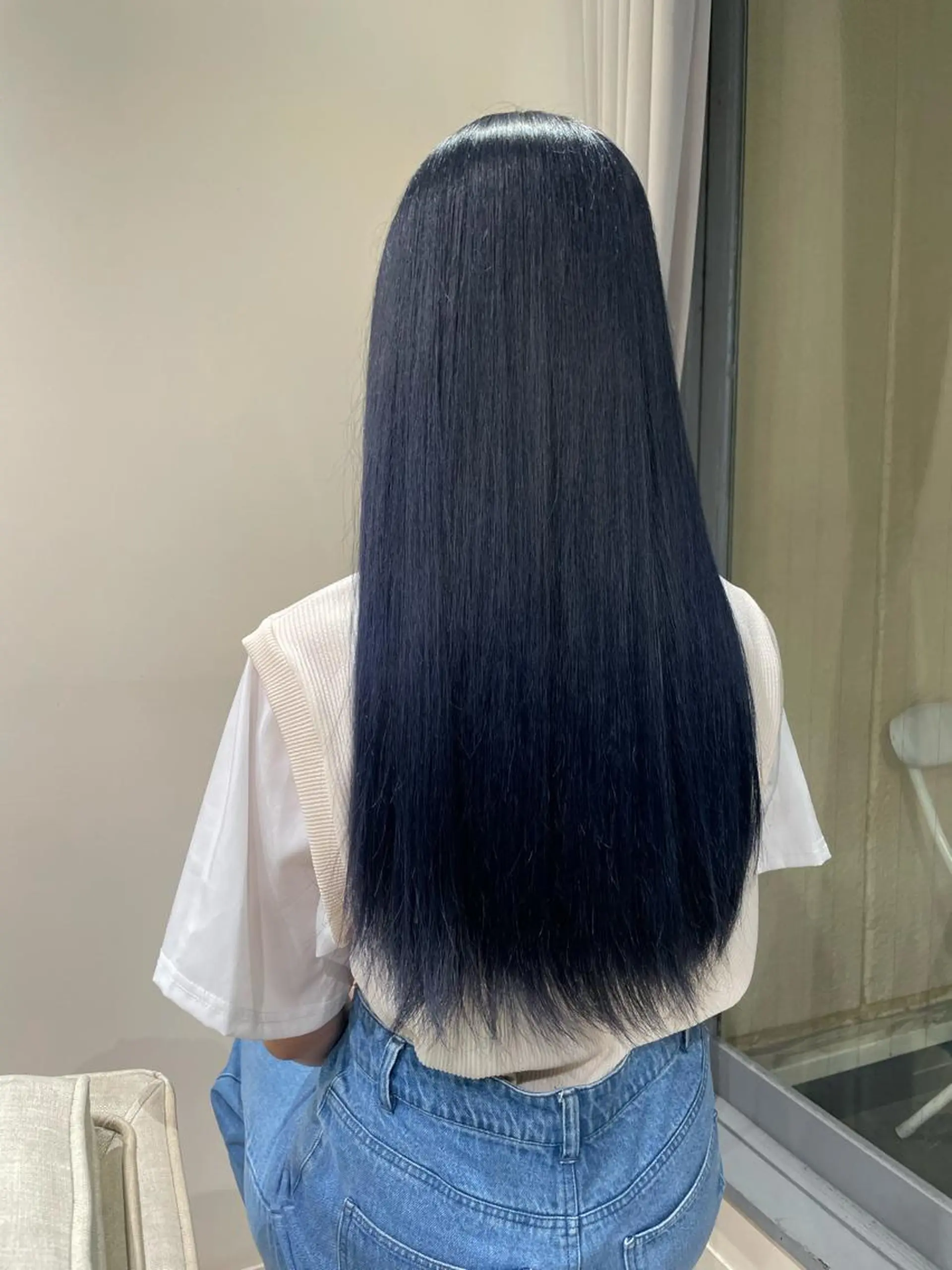 ロング カラー ブリーチ ブルーカラー 🦋美髪／エクステ 🦋アベイクミのヘアスタイル