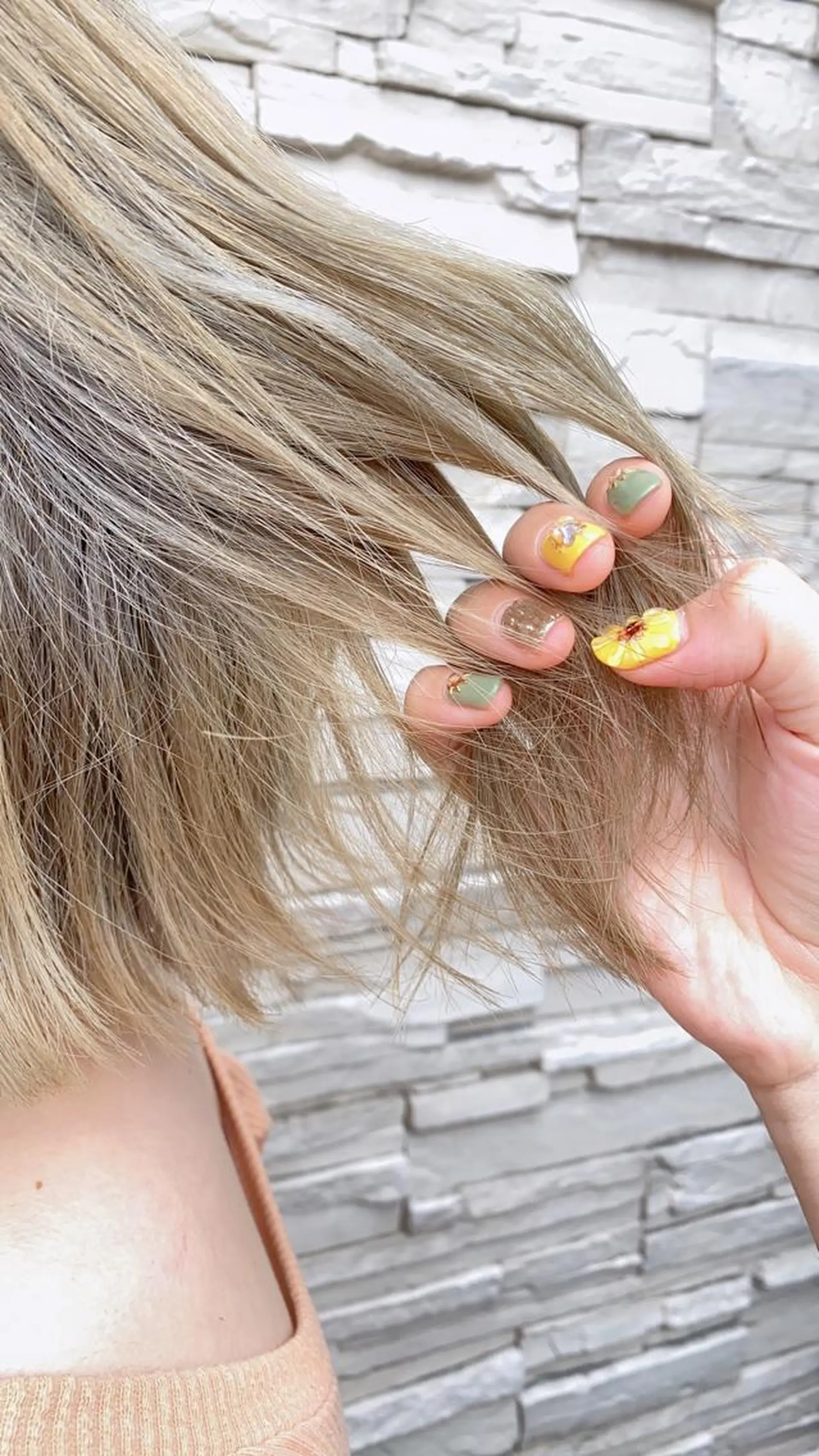 ミディアム カラー 透明感カラーブリーチ 🌼シゲモトアヤ🌼のヘアスタイル