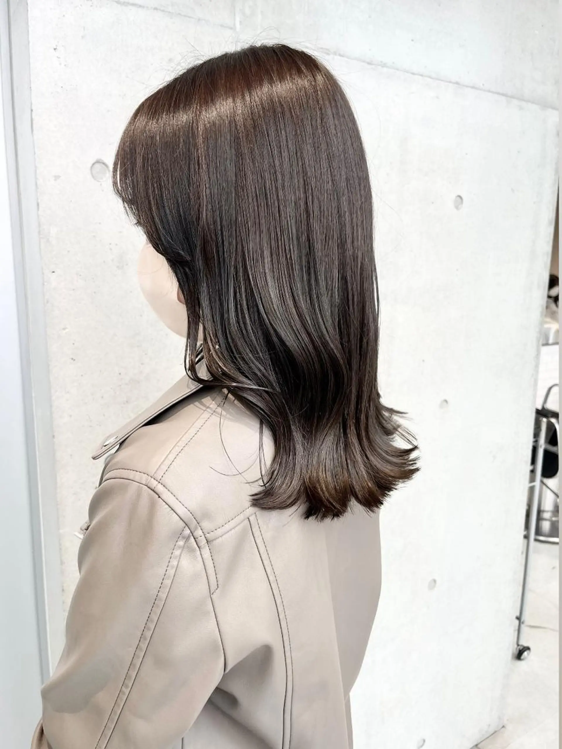 セミロング カラー パーマ ヘアアレンジ カット ヘアカラー トリートメント 透明感/オリーブ/ グレージュ/YUKAのヘアスタイル