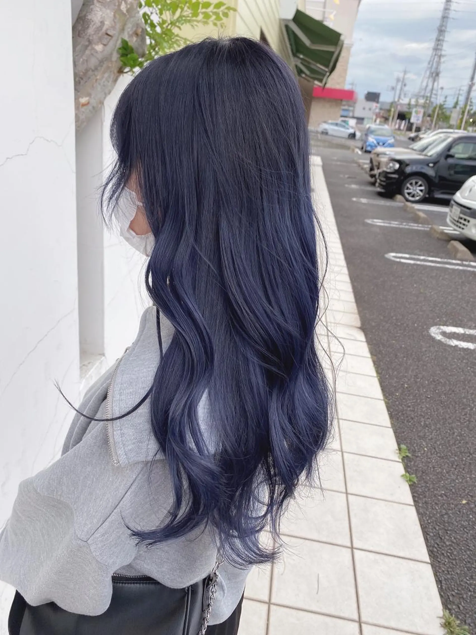 セミロング カラー ブルーカラー ネイビーカラー ヘアカラー 具志 正太のヘアスタイル