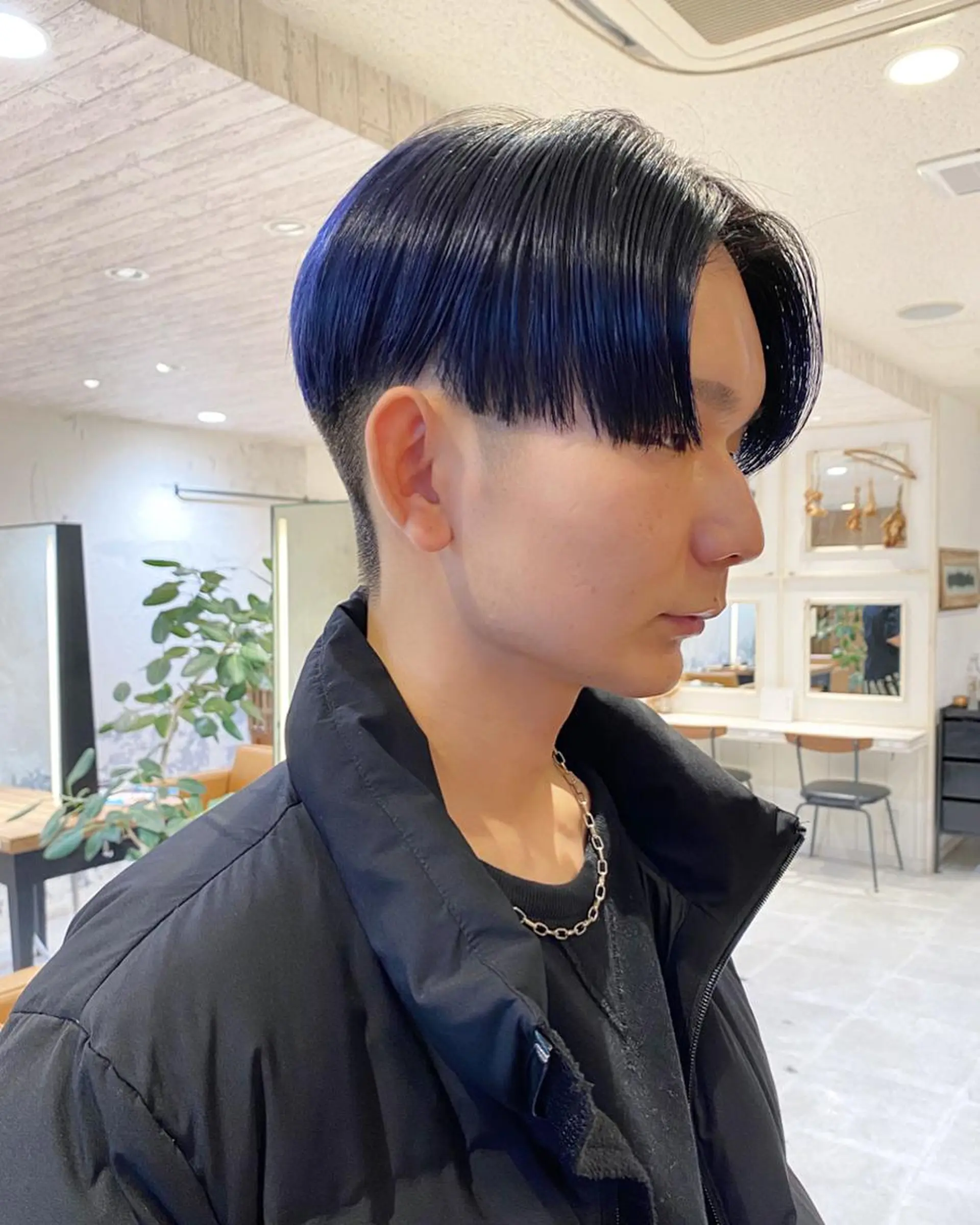 メンズ カット ヘアカラー トリートメント azu ブリーチダブルカラーのヘアスタイル