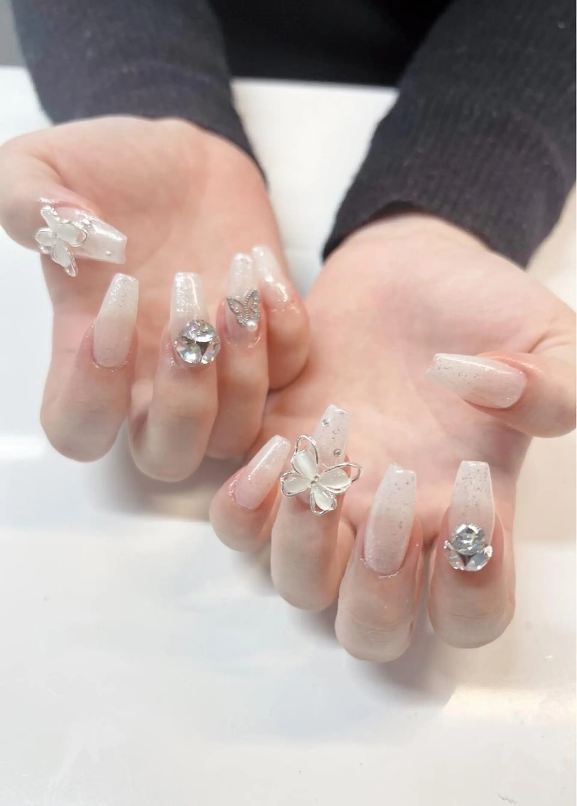 ネイル ハンドネイル Nail Salon L'arc所属・💊大阪/心斎橋 moni🧠のネイルデザイン
