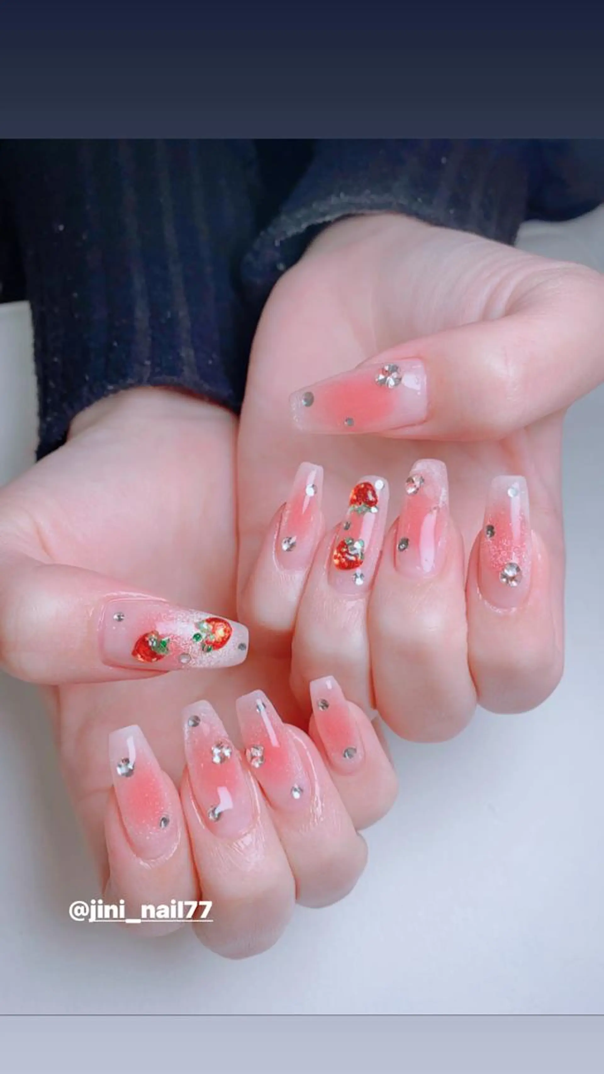 ネイル JINI NAIL所属・ジニ ネイルのネイルデザイン