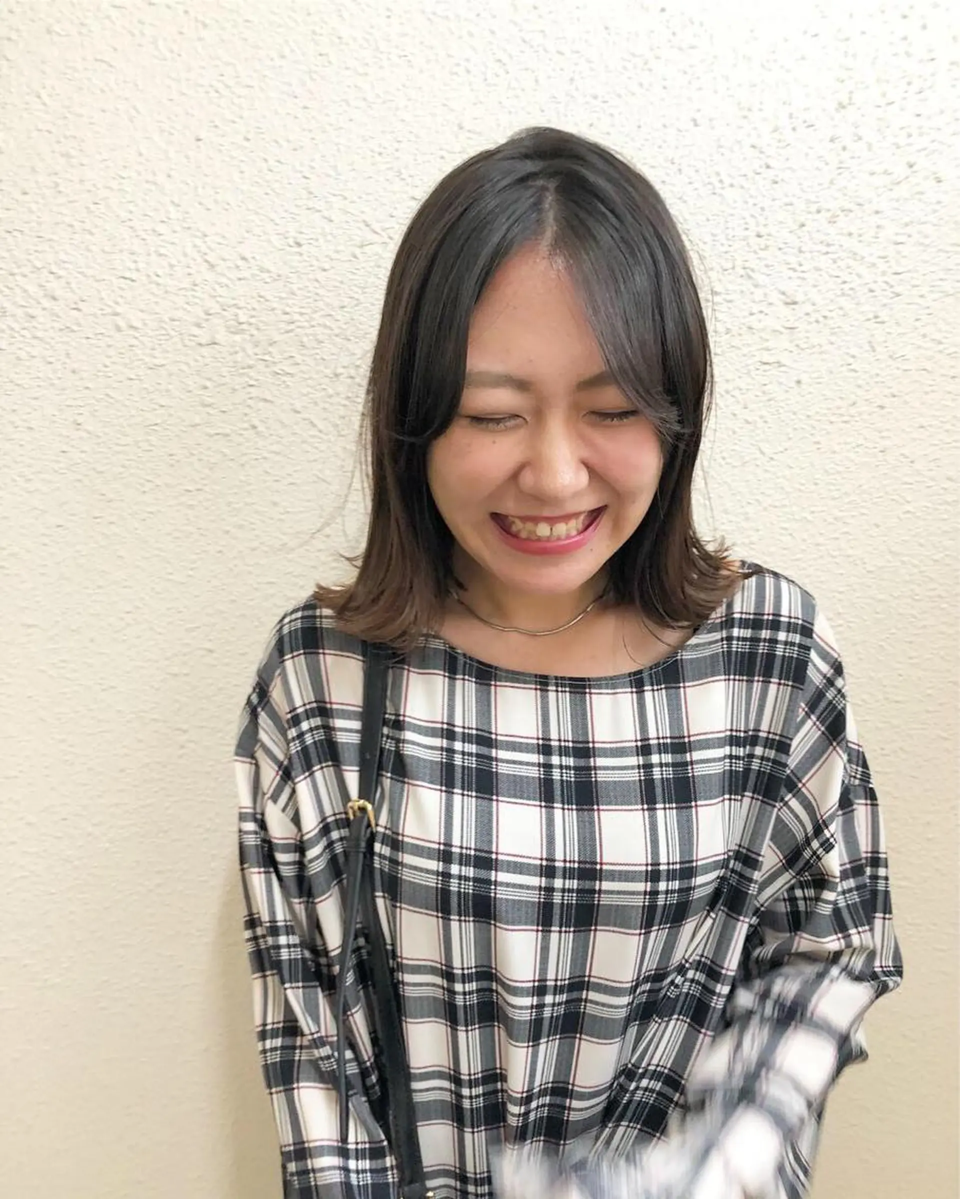 ミディアム カラー ツキノキ ミナのヘアスタイル