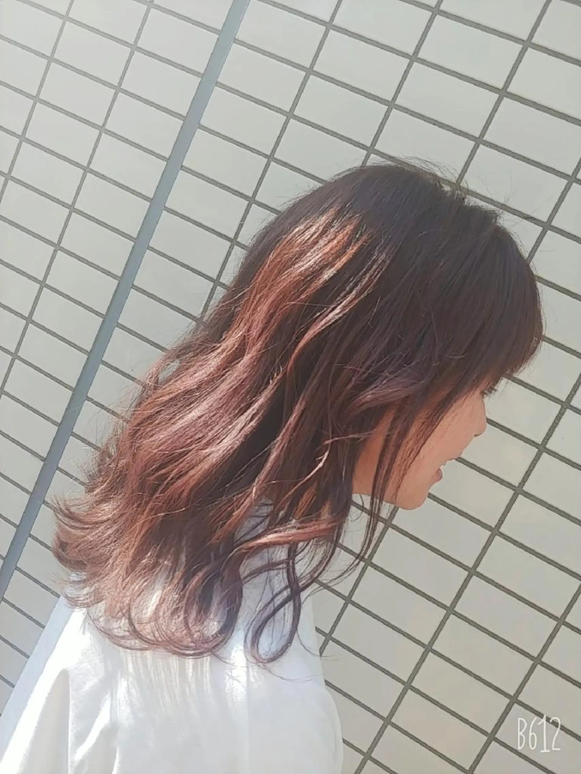 ミディアム パープルカラー 池田 恵久美のヘアスタイル