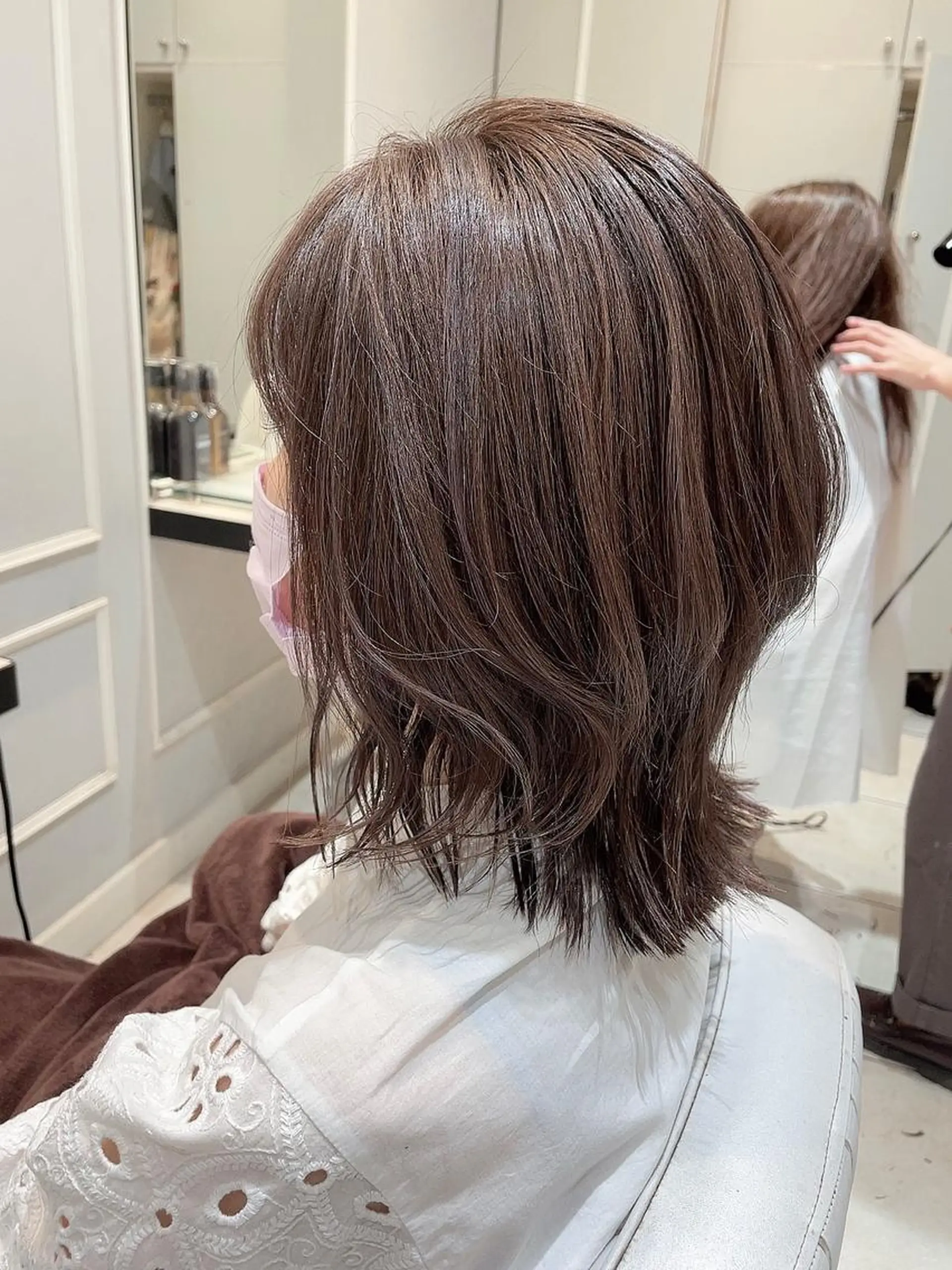 ミディアム カラー グレージュ ハイライトカラー ハイライト レイヤーカット カット ヘアカラー トリートメント 🦖鶴岡香純🦖 産休中のヘアスタイル