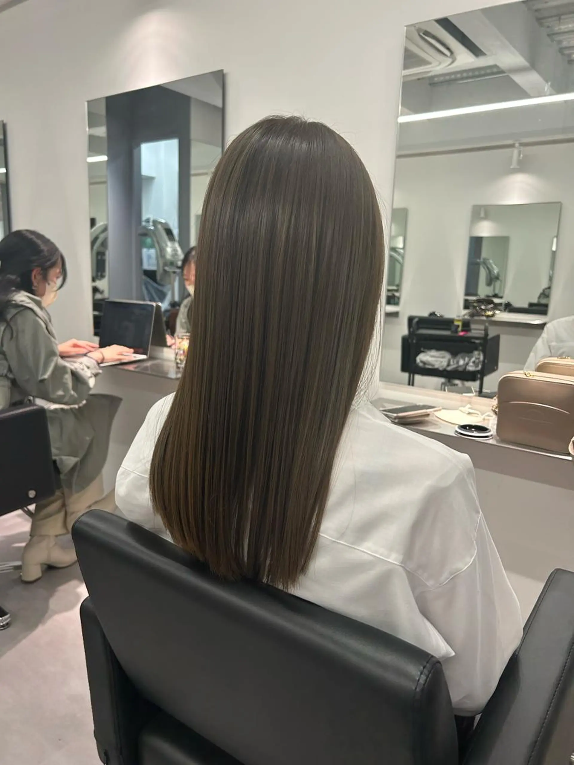 セミロング カラー ヘアカラー トリートメント 矢島颯哉/ハイトーン ブリーチカラー💎のヘアスタイル