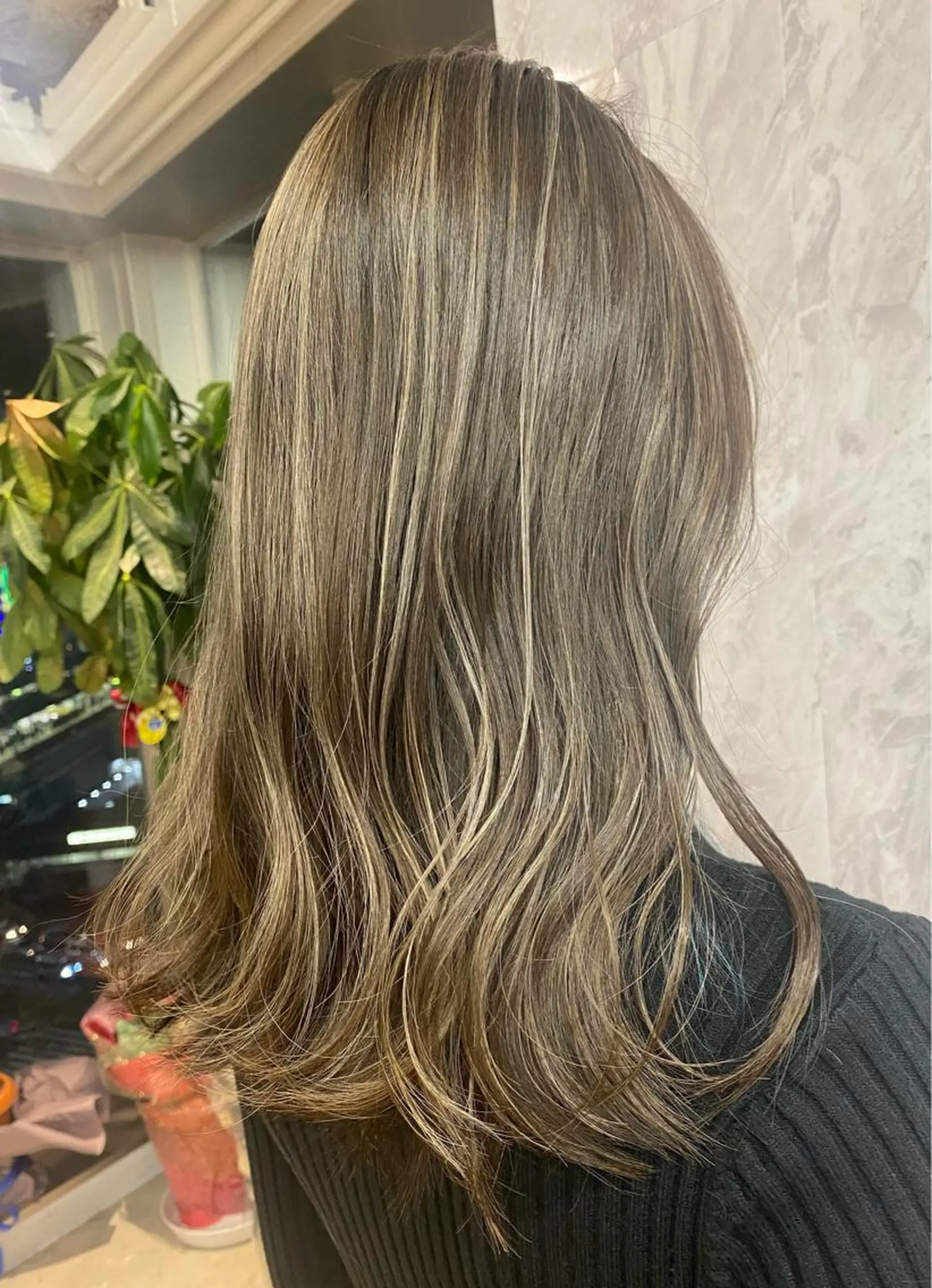 ミディアム カラー ヘアアレンジ ヘアカラー トリートメント 【代表】高山 一真のヘアスタイル