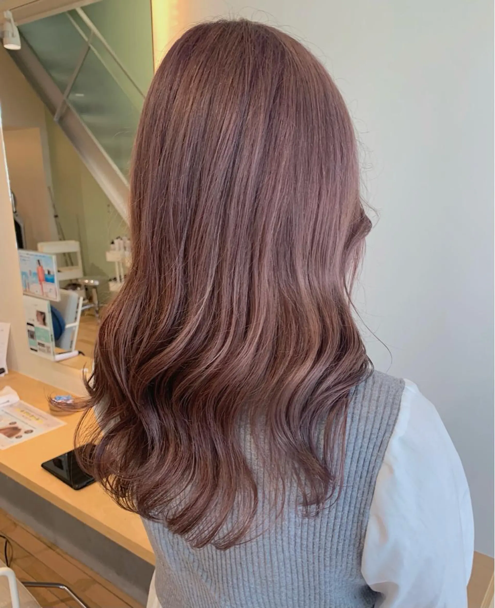 カラー ダブルカラー 村松 萌のヘアスタイル